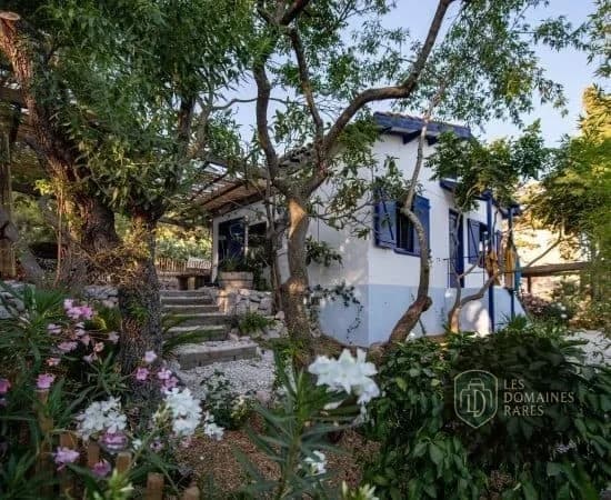 Vue extérieure du domaine Maison Tarbouriech en Occitanie