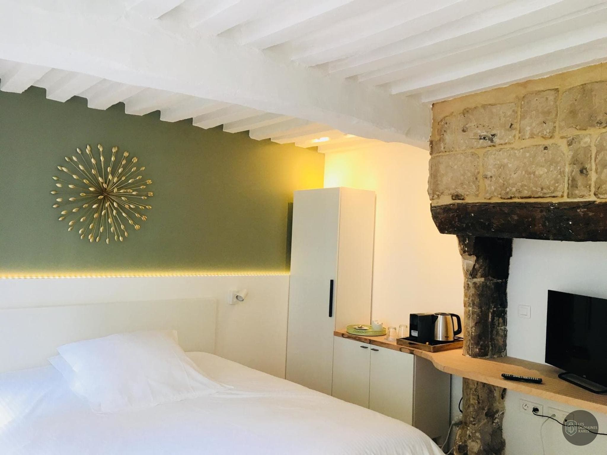 Vue extérieure du lieu Maison des Arts à Le en Île-de-France
