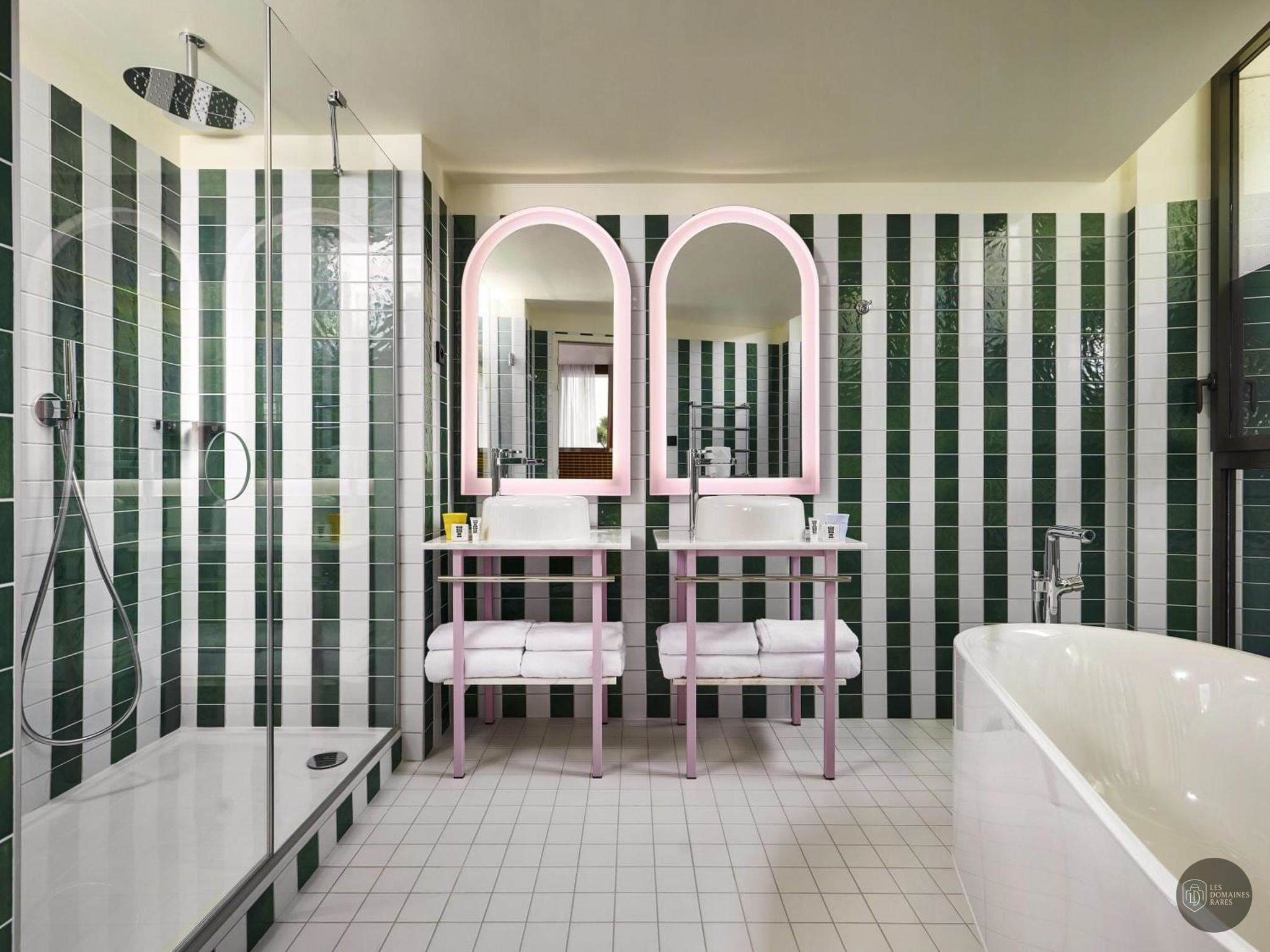 Salle de bain de l'hôtel Mama Shelter Dijon en Bourgogne-Franche-Comté