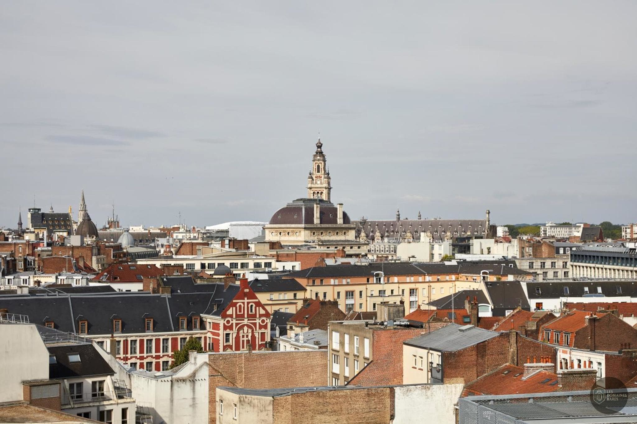 Vue extérieure du lieu Mama Shelter Lille à Lille en Hauts-de-France