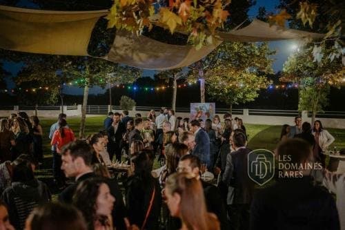 Réception de séminaire en extérieur, soirée