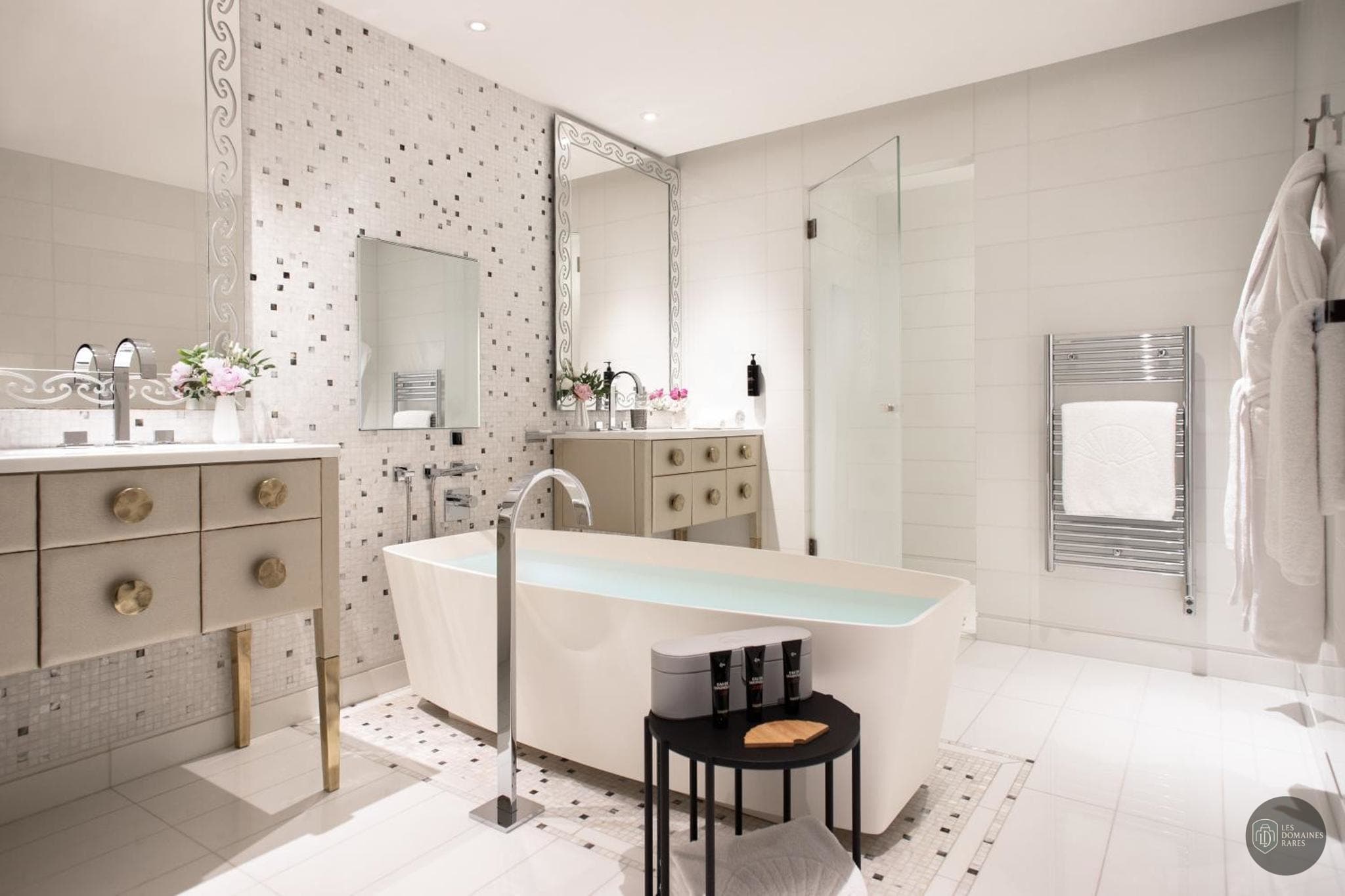 Salle de bain de l'hôtel Mandarin Oriental à Paris en Île-de-France