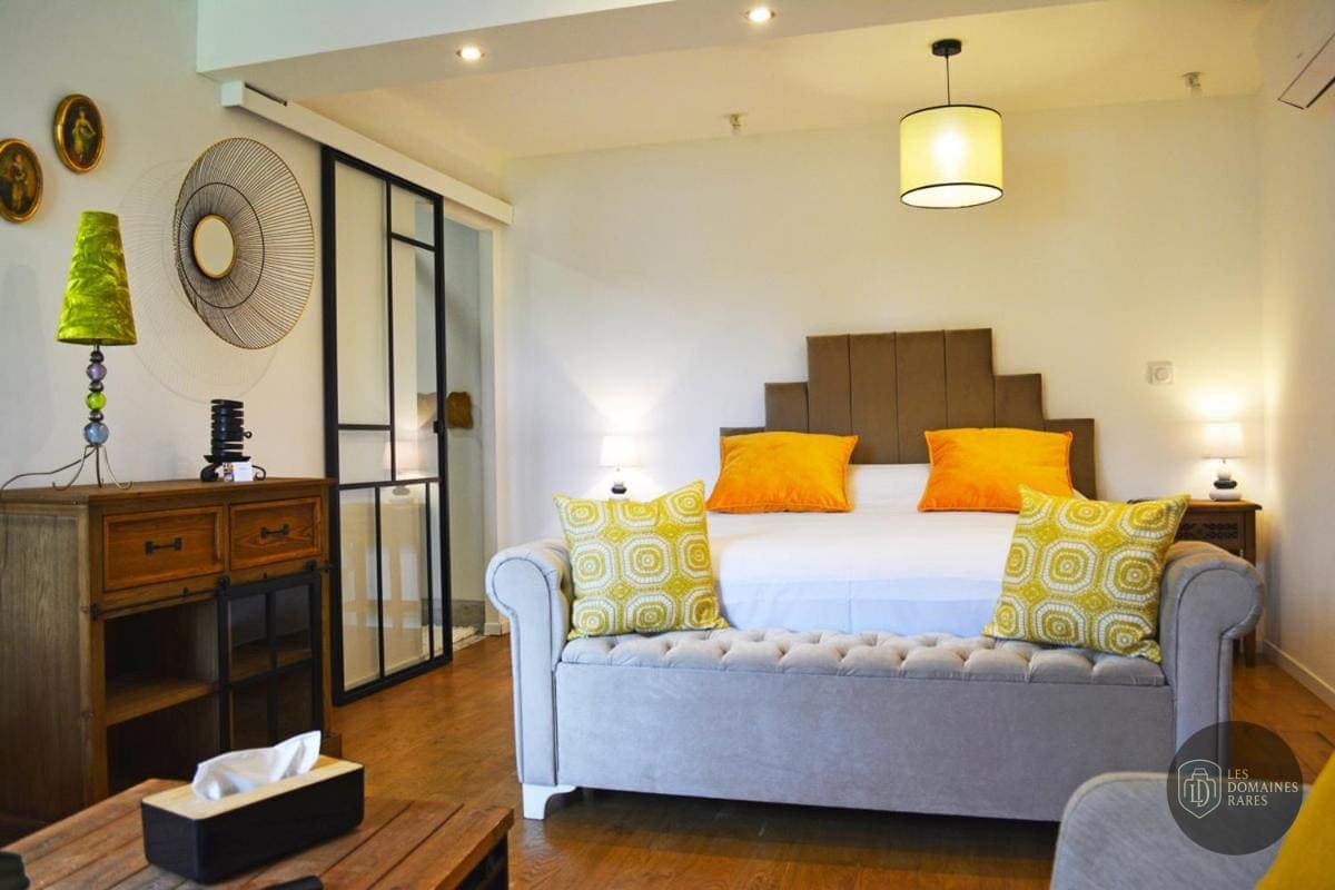 Manoir Equivocal — Chambres