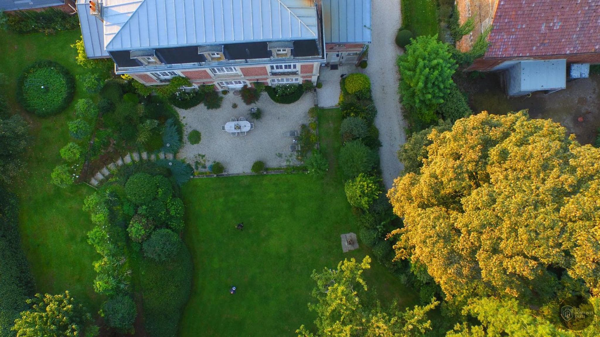 Vue extérieure du manoir Manoir Le Louis 21 à Masnières en Hauts-de-France