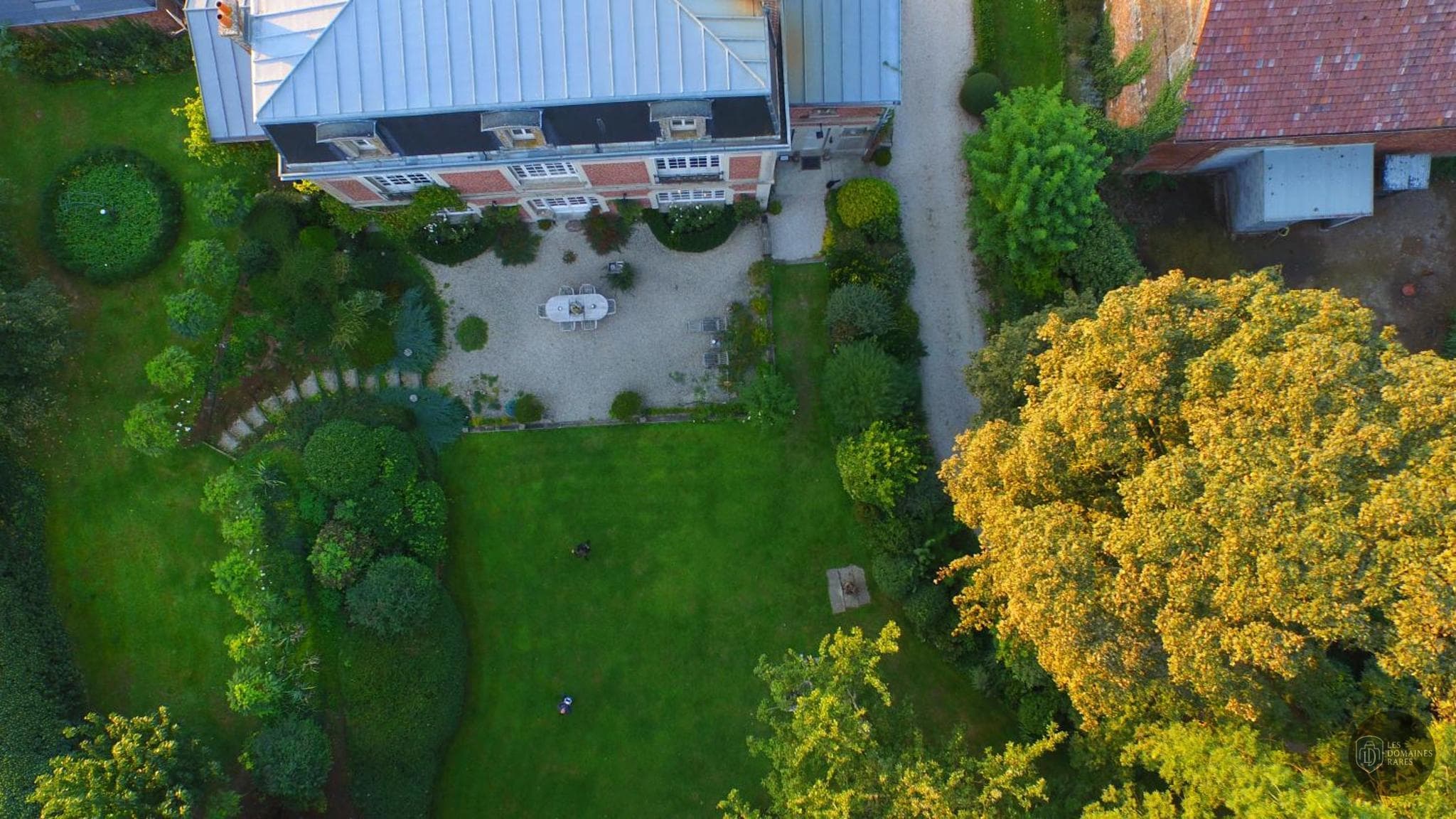 Vue extérieure du manoir Manoir Le Louis 21 à Masnières en Hauts-de-France