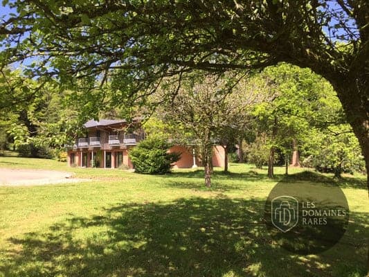 Vue extérieure du manoir Manoir d'Alexandre à Silfiac en Bretagne