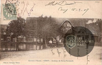 Vue extérieure du manoir Manoir de Corny en Normandie