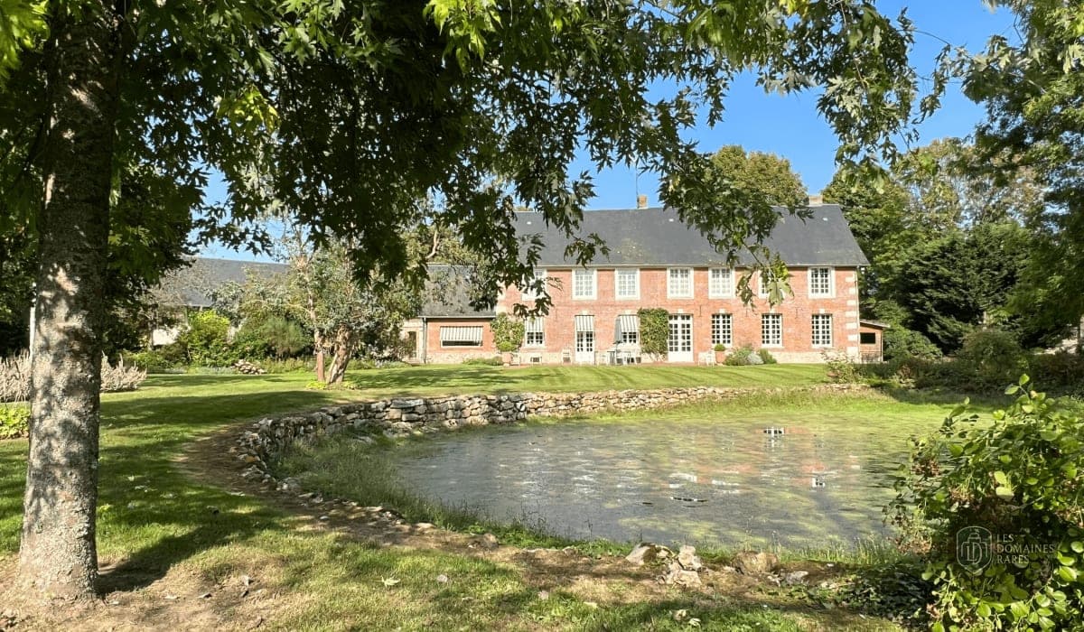 Manoir de Corny