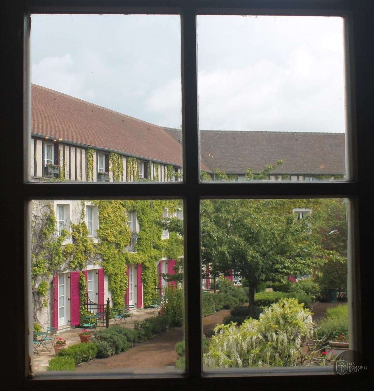 Vue extérieure du manoir Manoir de Gressy à Gressy en Île-de-France
