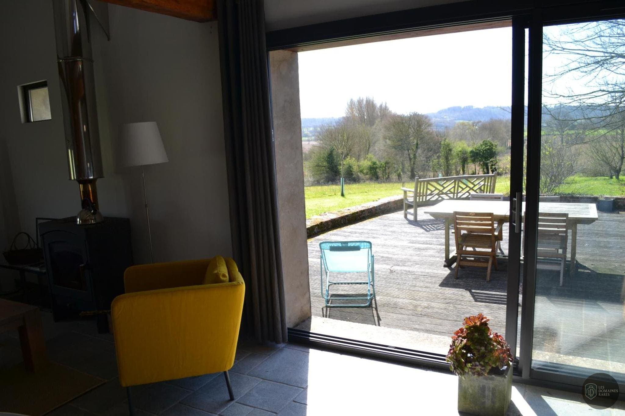 Vue extérieure du manoir Manoir de Hauterive à Hauterive en Bourgogne-Franche-Comté