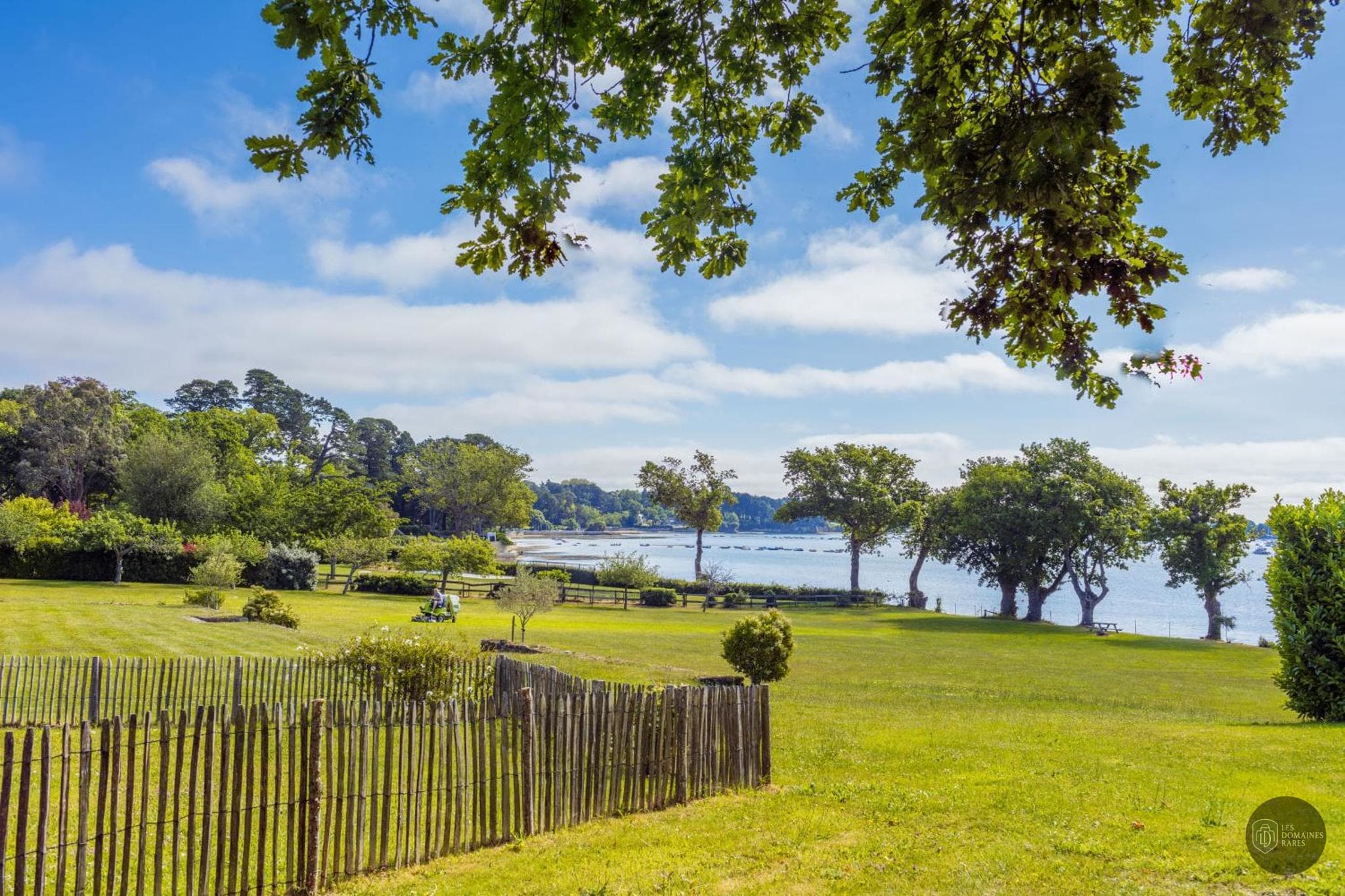 Vue extérieure du manoir Manoir de Kerat à Arradon en Bretagne