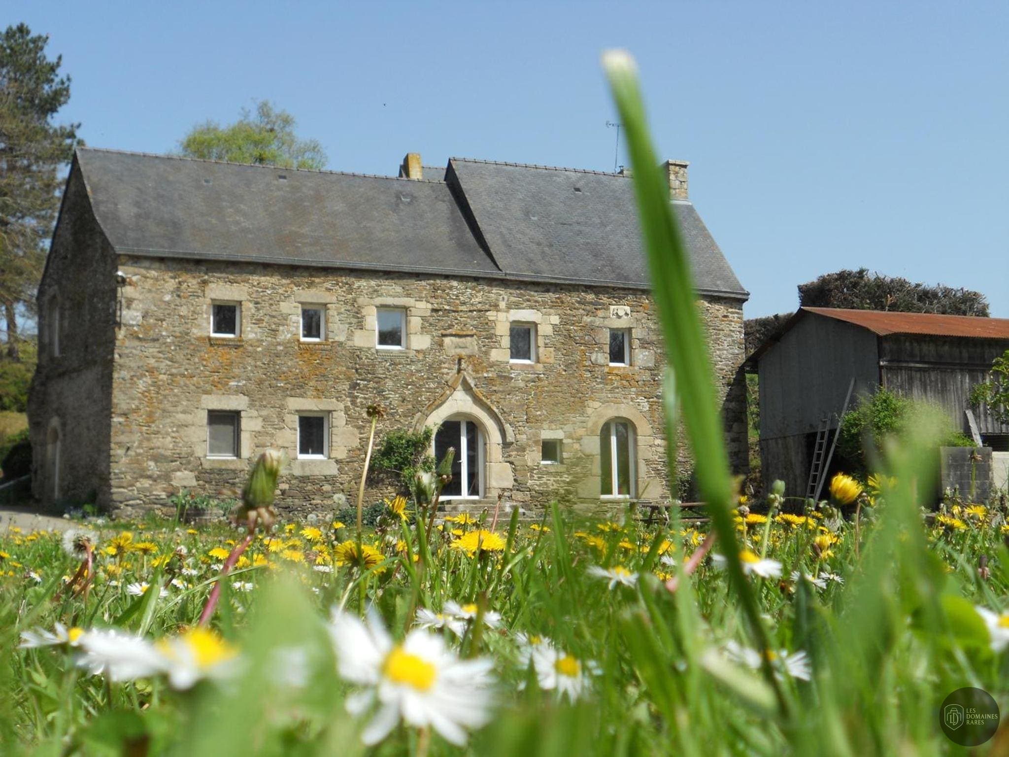 Manoir de Kerlut — Extérieur