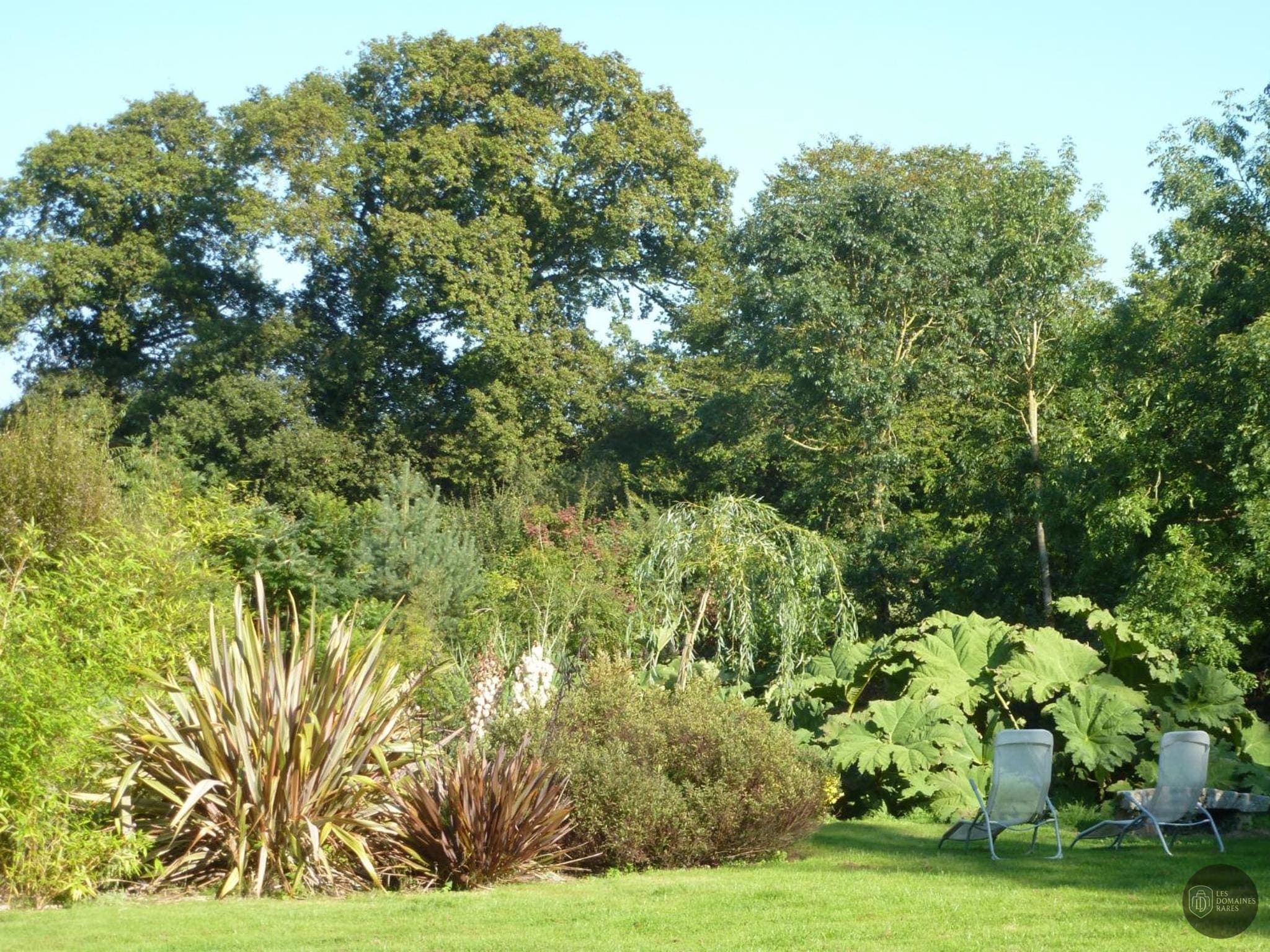 Vue extérieure du manoir Manoir de Savigny à Valognes en Normandie