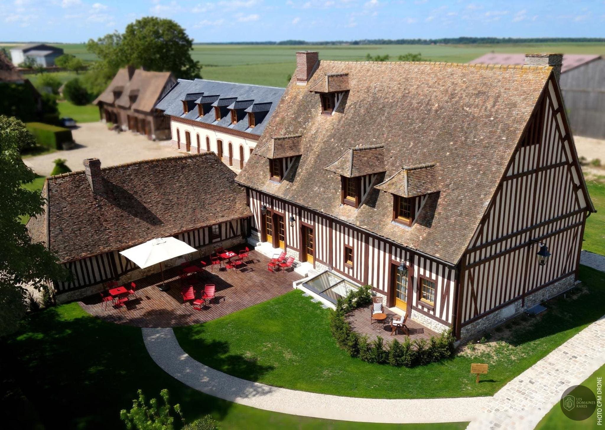 Vue extérieure du manoir Manoir de Surville à Surville en Normandie