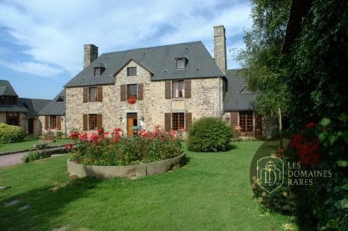 Vue extérieure du manoir Manoir de l'Acherie en Normandie