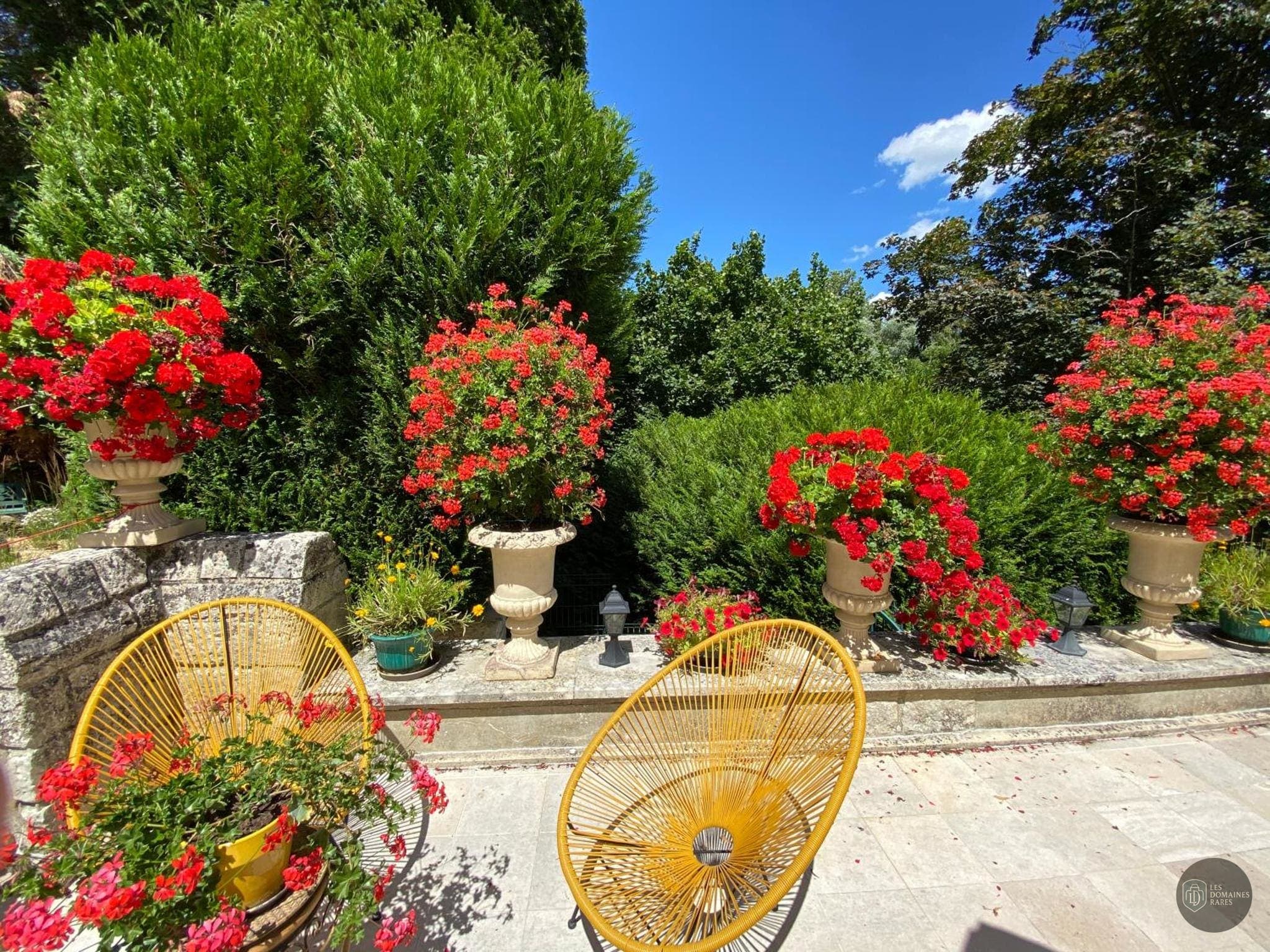 Vue extérieure du manoir Manoir des Cavaliers en Hauts-de-France