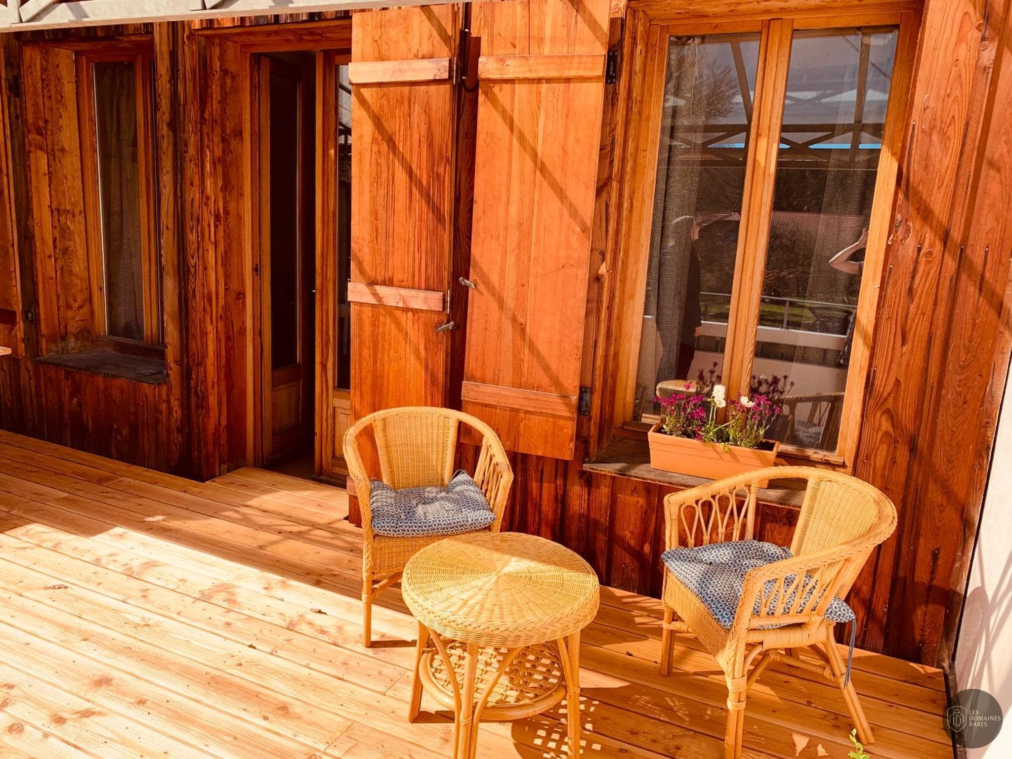 Manoir des Sens — Extérieur