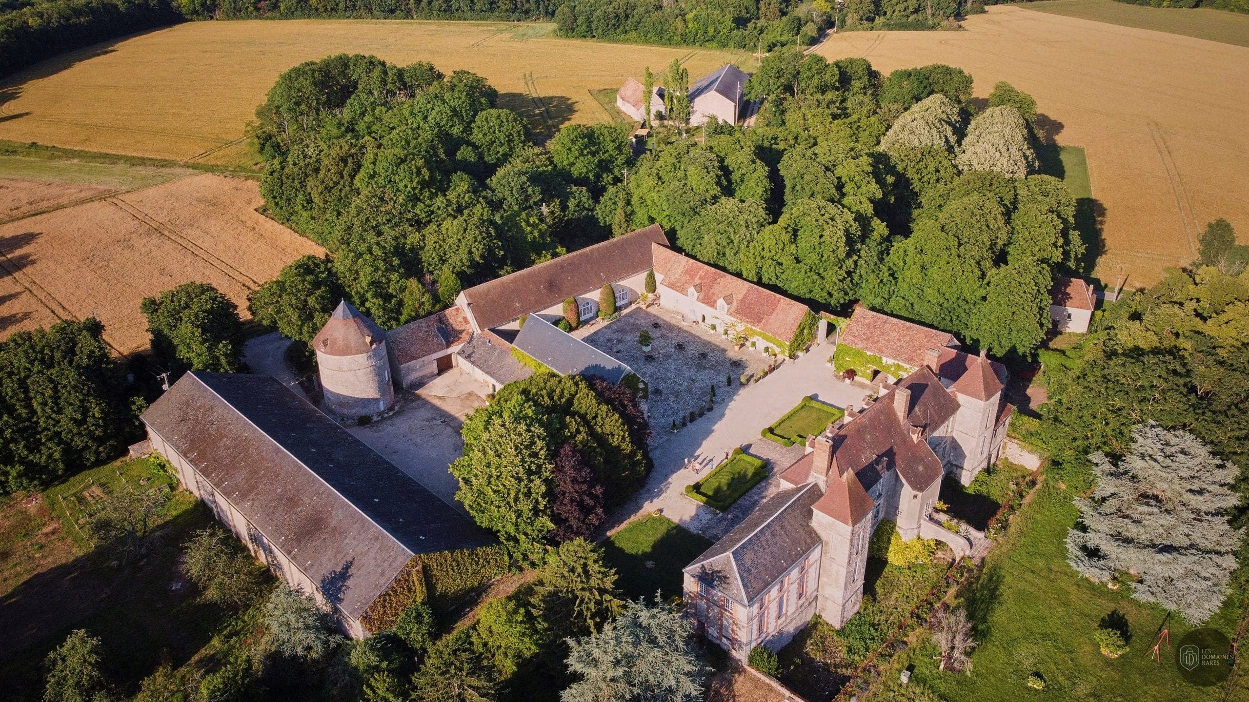 Vue extérieure du manoir Manoir du Tronchet en Île-de-France
