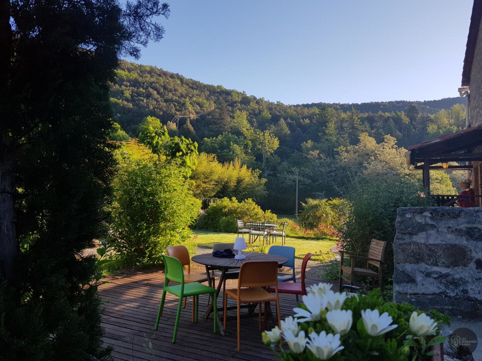 Vue extérieure du gîte Mas Manyaques en Occitanie