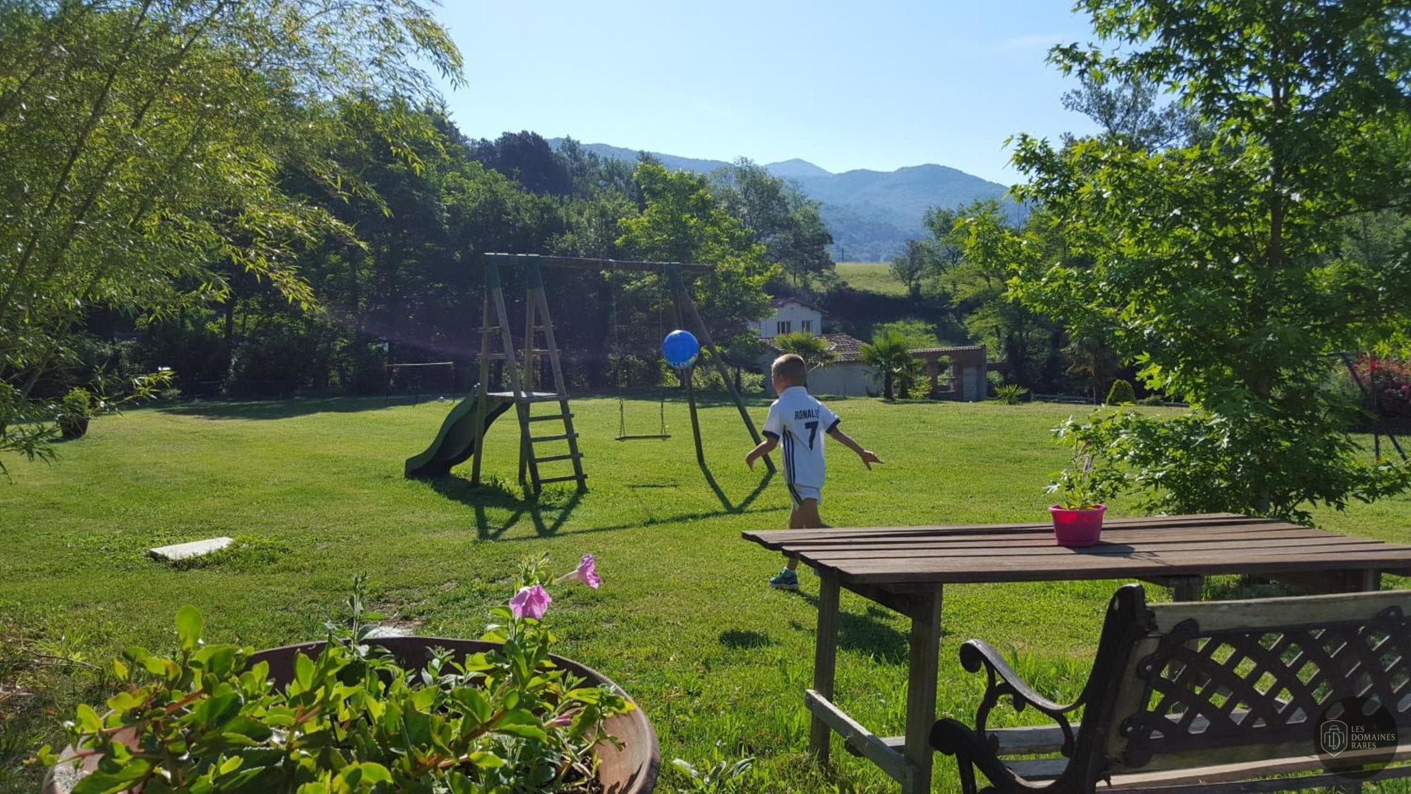 Vue extérieure du gîte Mas Manyaques en Occitanie