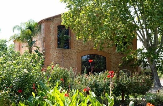 Vue extérieure du domaine Mas Rieres à Toulouges en Occitanie