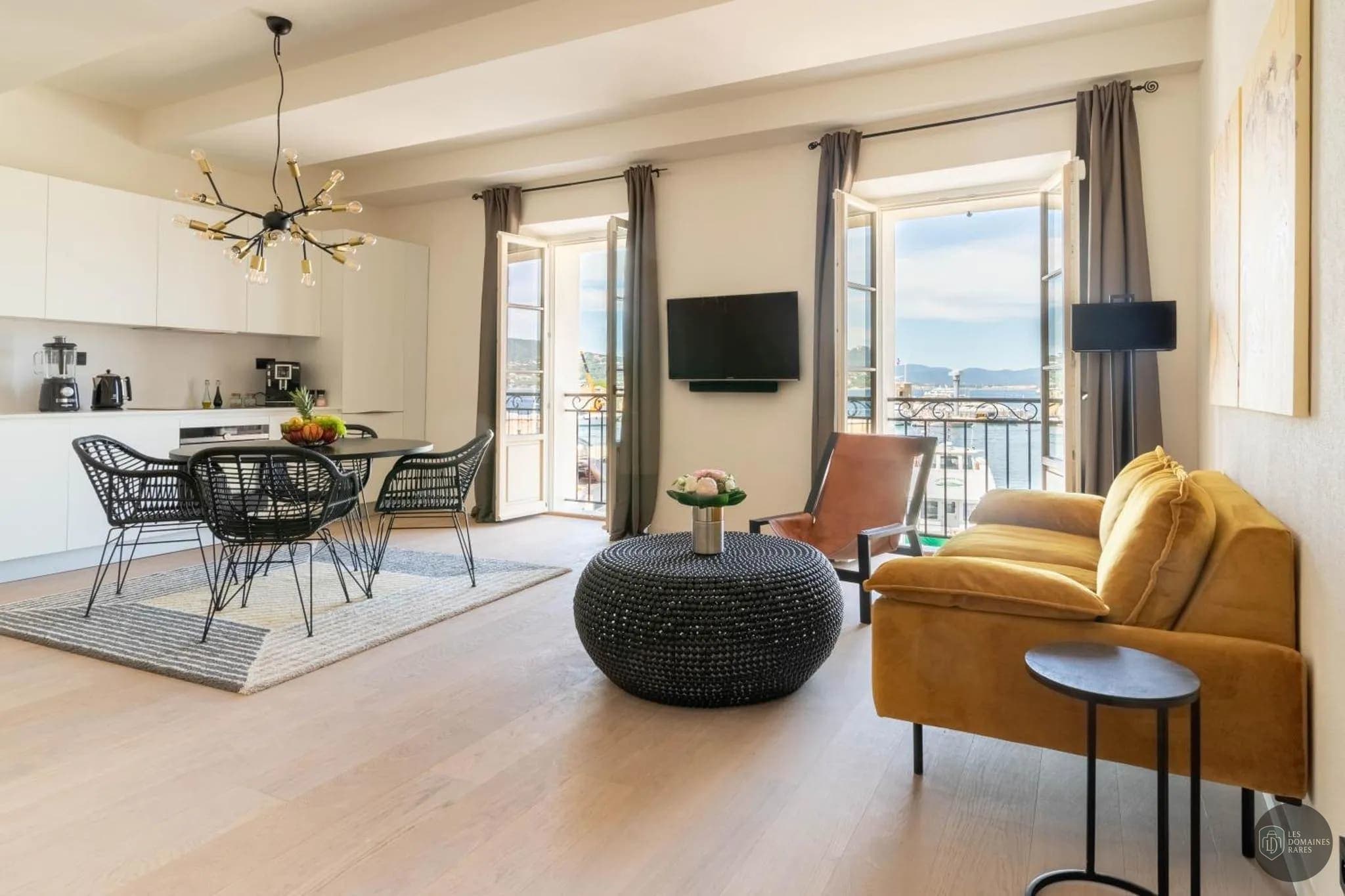 Vue extérieure de l'hôtel Mas de Chastelas à Gassin en Provence-Alpes-Côte d'Azur