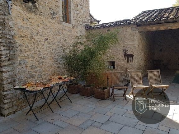 Terrasse extérieure avec collation séminaire