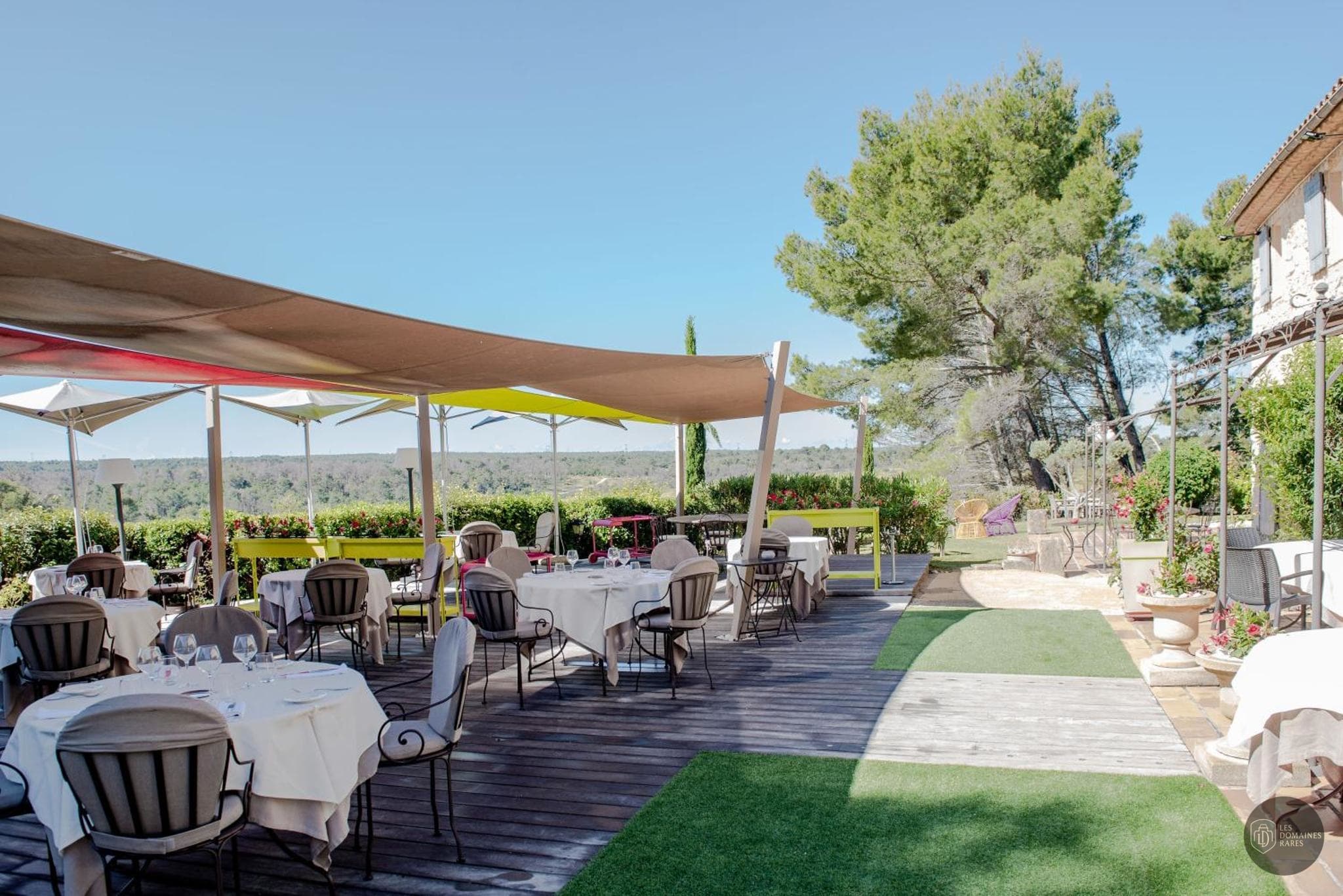 Vue extérieure de l'hôtel Mas de Fauchon en Provence-Alpes-Côte d'Azur