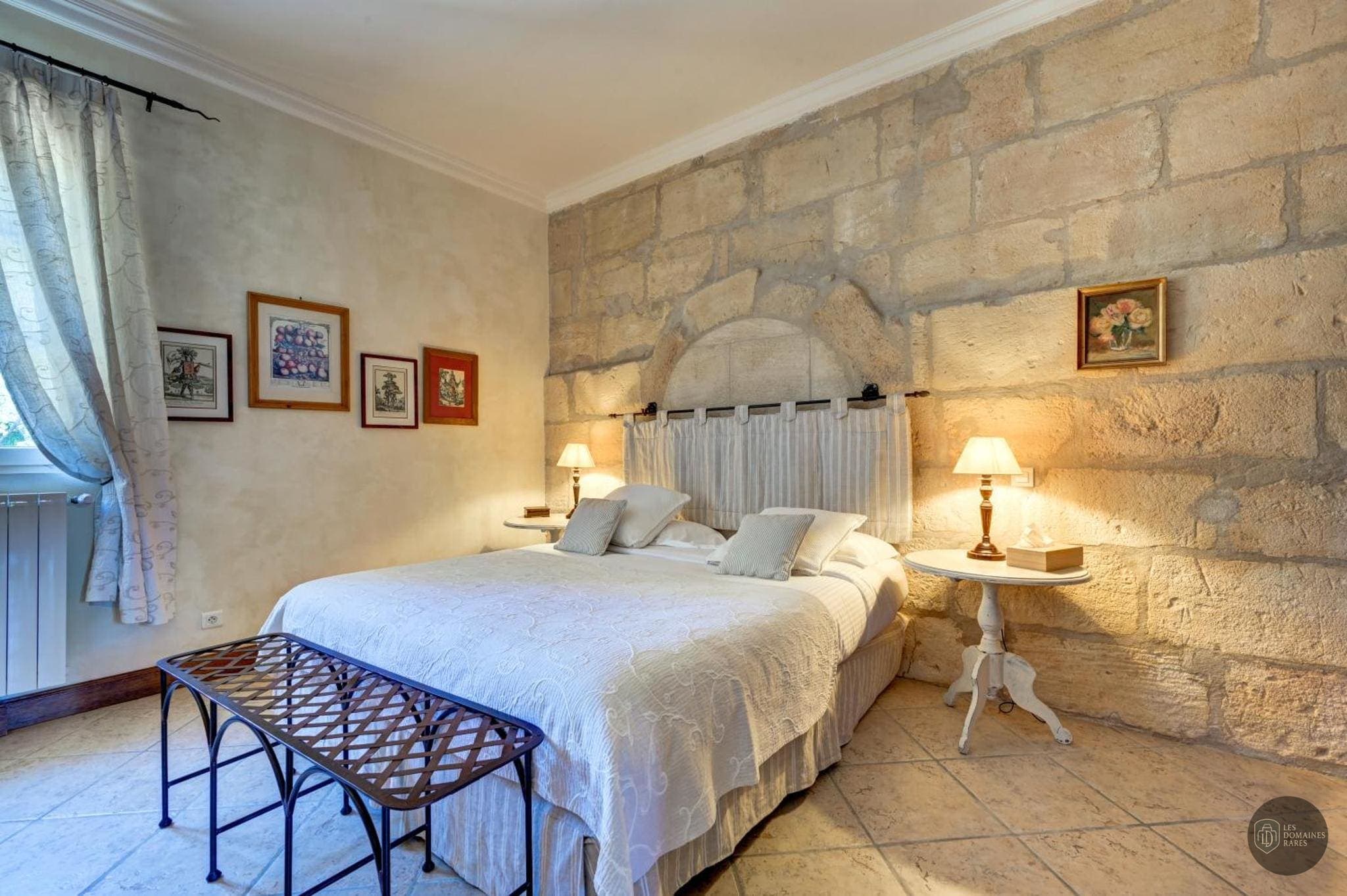 Chambre du mas Mas des Comtes de Provence à Tarascon en Provence-Alpes-Côte d'Azur - séminaire tarascon