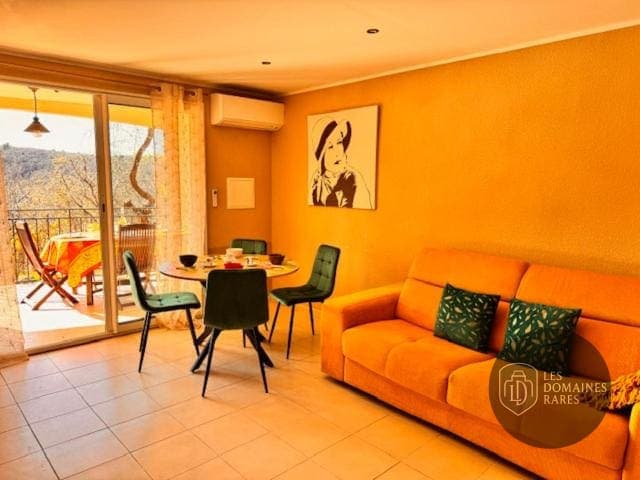 Espace intérieur du domaine Mas des Grives à Marseille en Provence-Alpes-Côte d'Azur