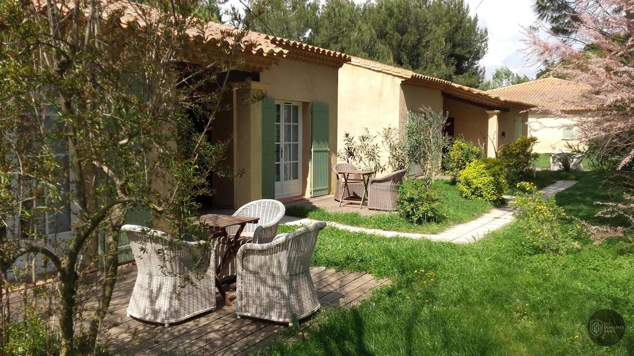 Vue extérieure de l'hôtel Mas des Sables en Occitanie