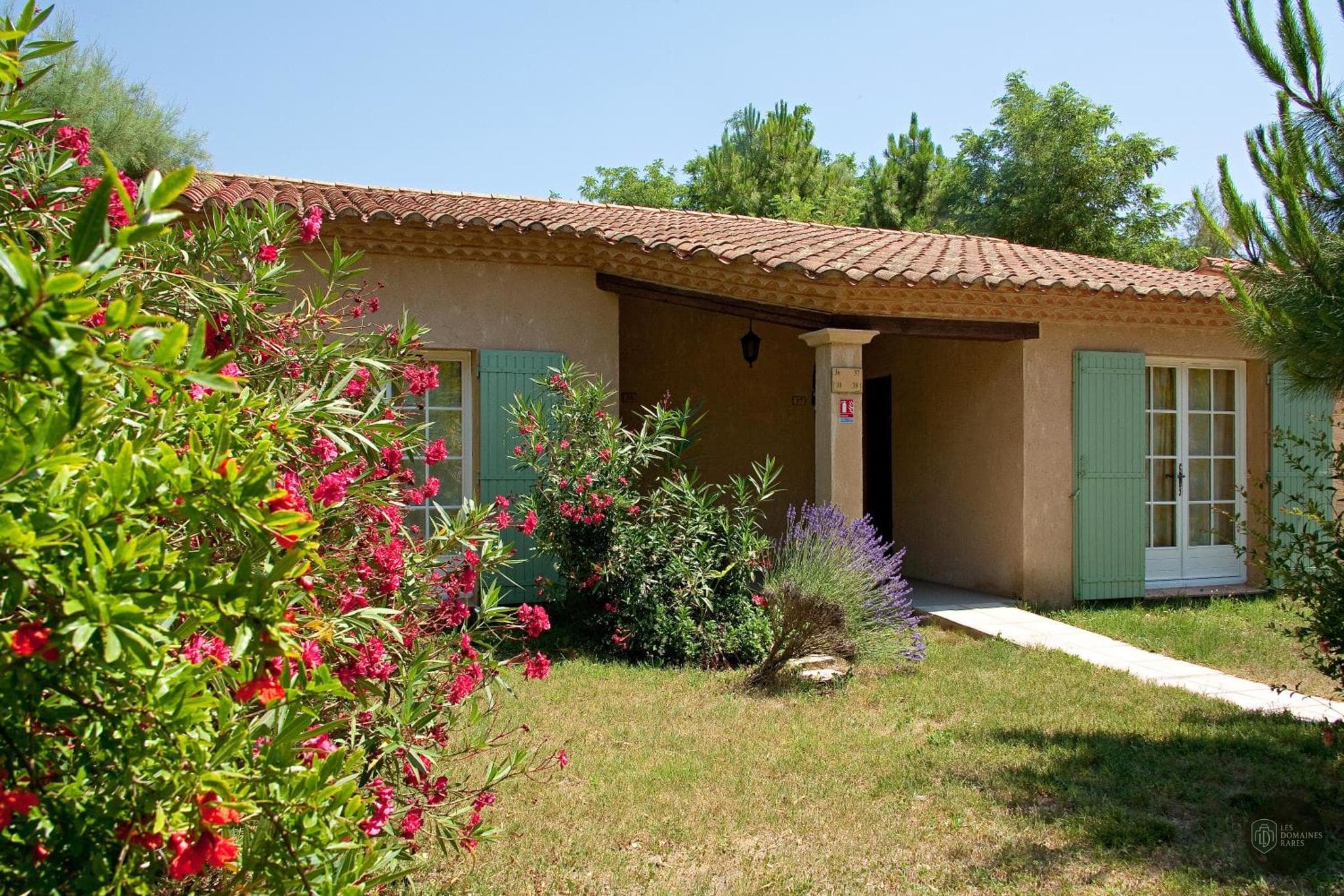 Vue extérieure de l'hôtel Mas des Sables en Occitanie