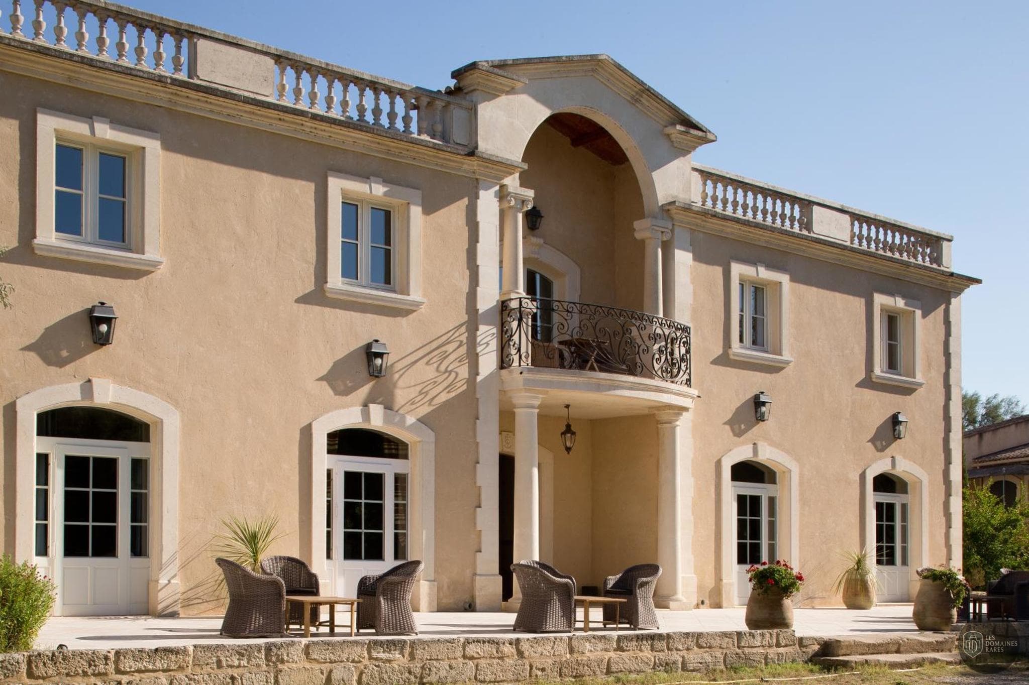 Vue extérieure de l'hôtel Mas des Sables en Occitanie