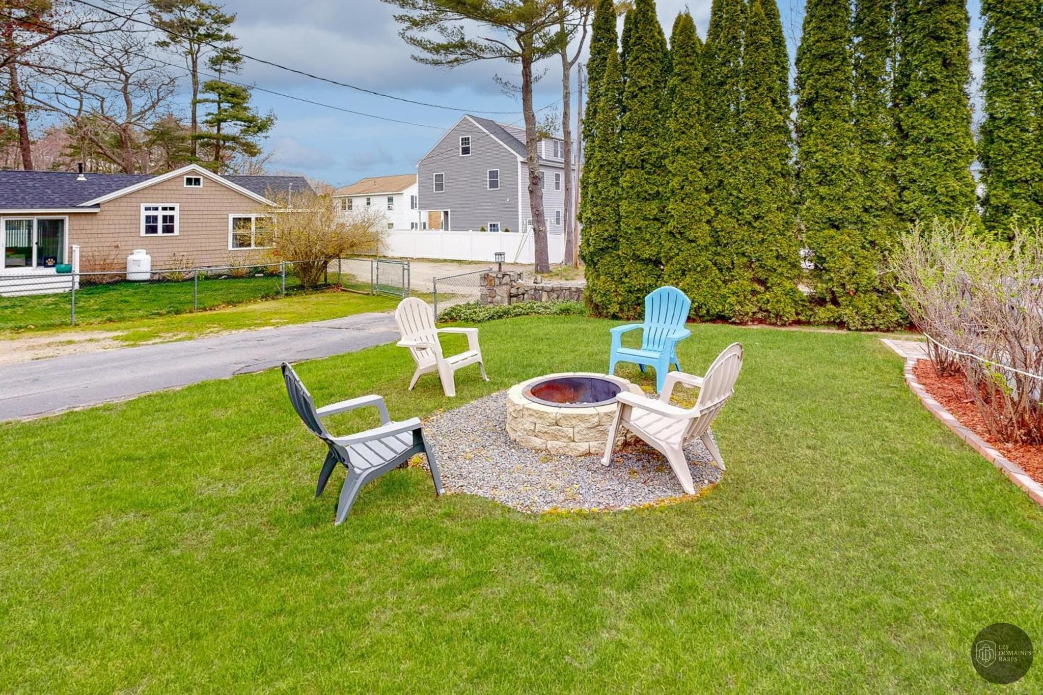 Meet at Parister — Extérieur