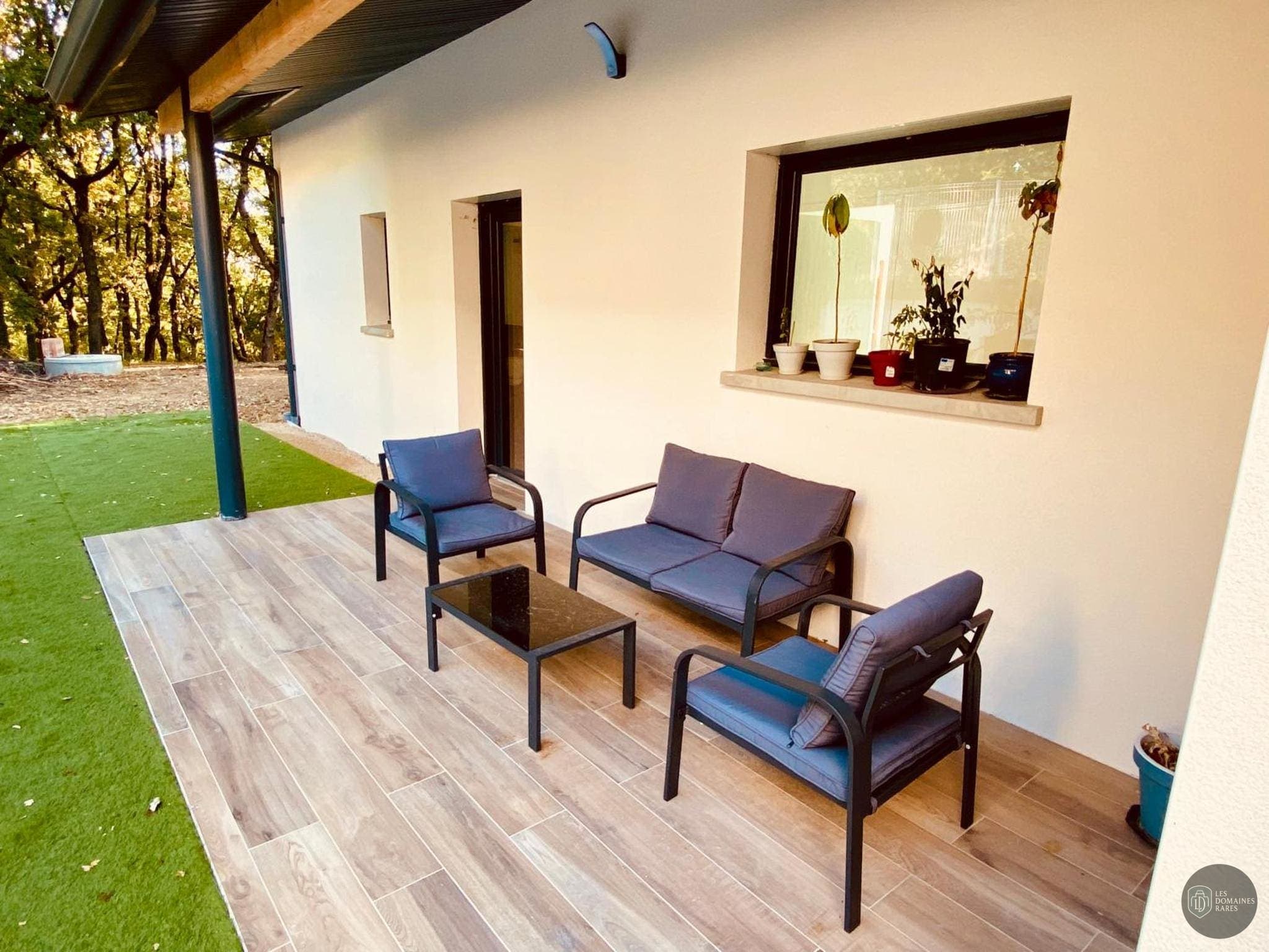 Meett — Intérieur