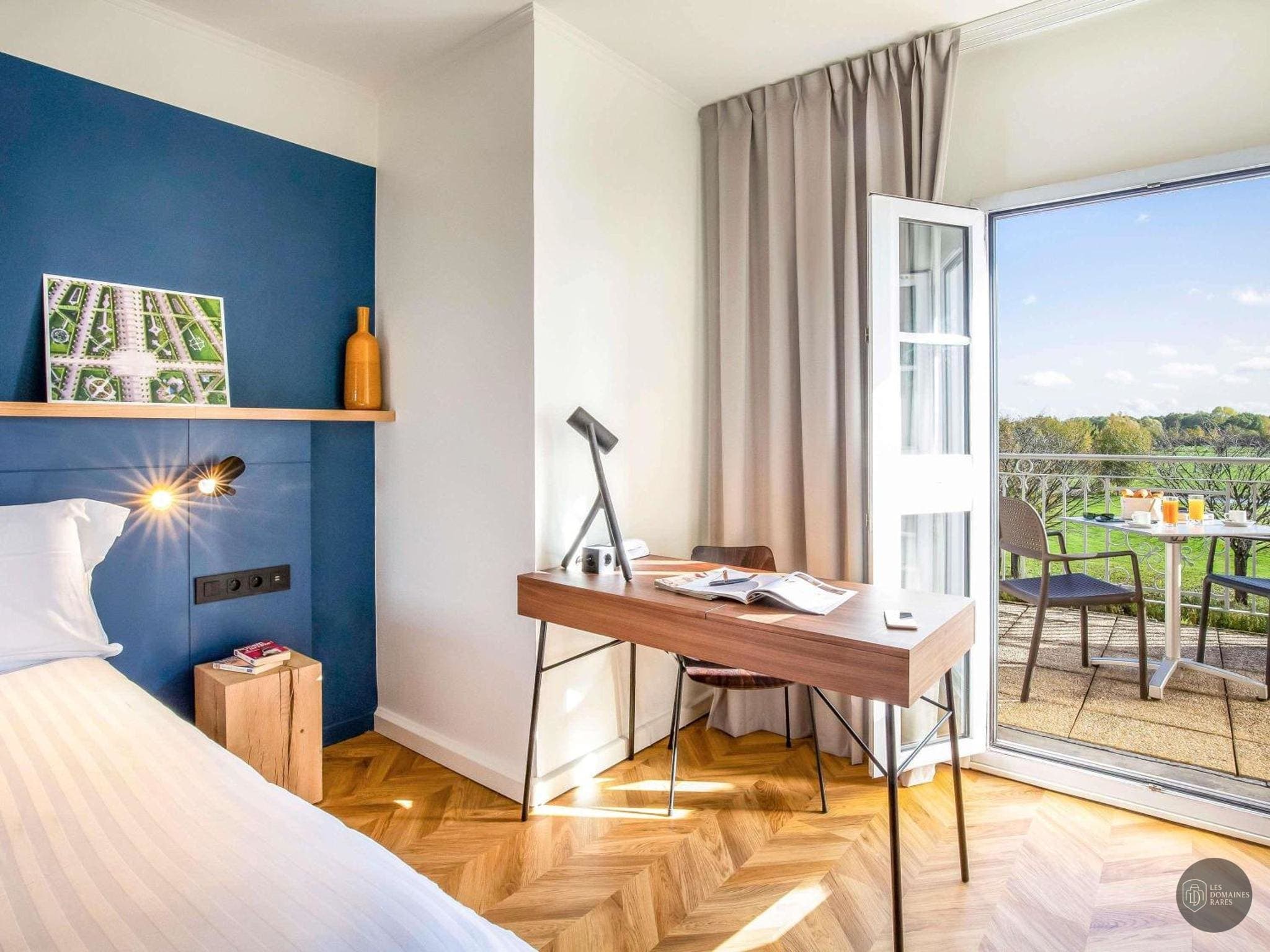 Vue extérieure de l'hôtel Mercure Chantilly en Hauts-de-France