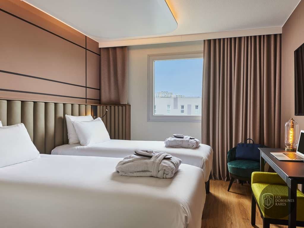 Chambre avec deux lits simples