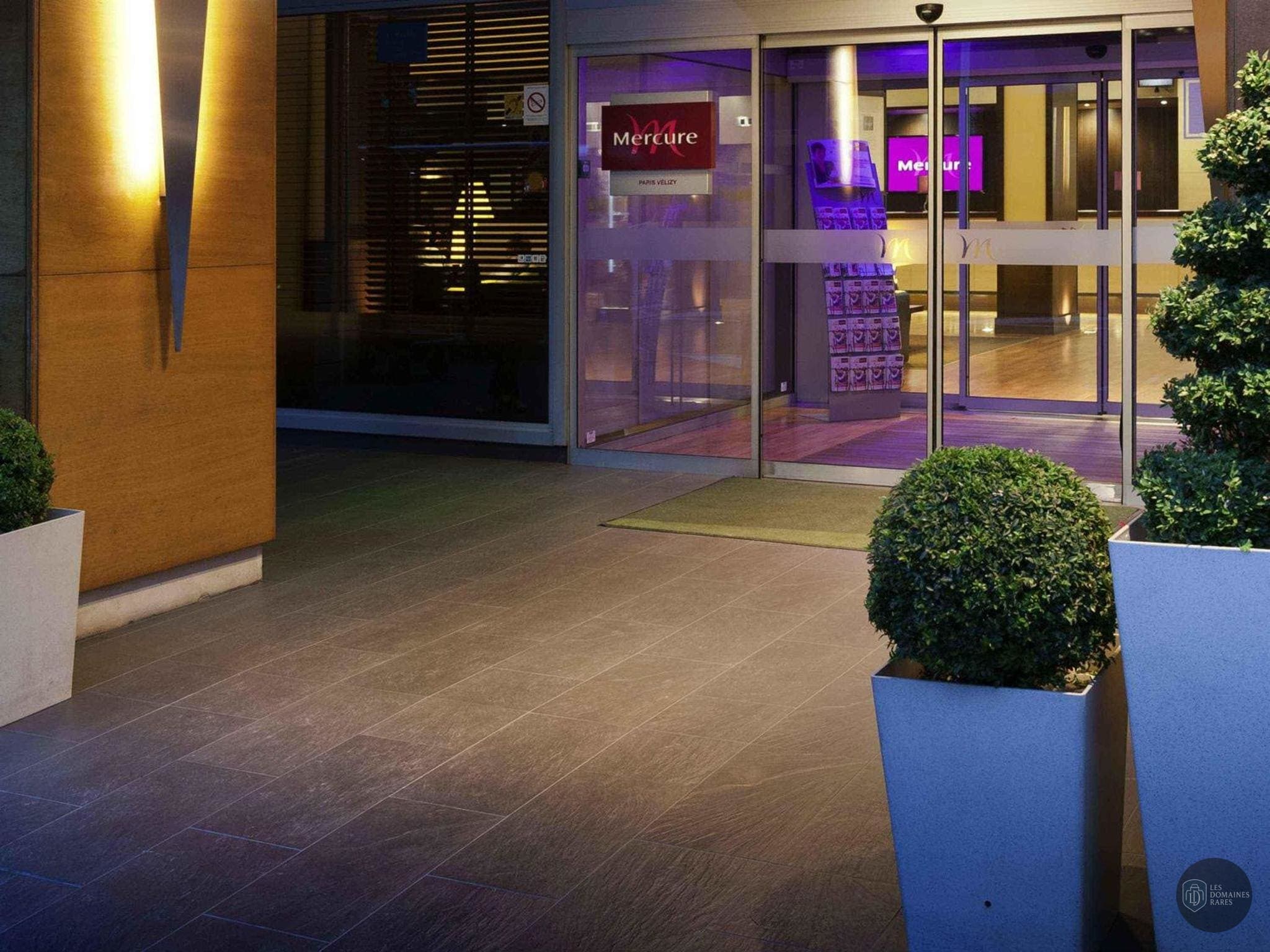 Vue extérieure de l'hôtel Mercure Paris Velizy à Velizy en Île-de-France