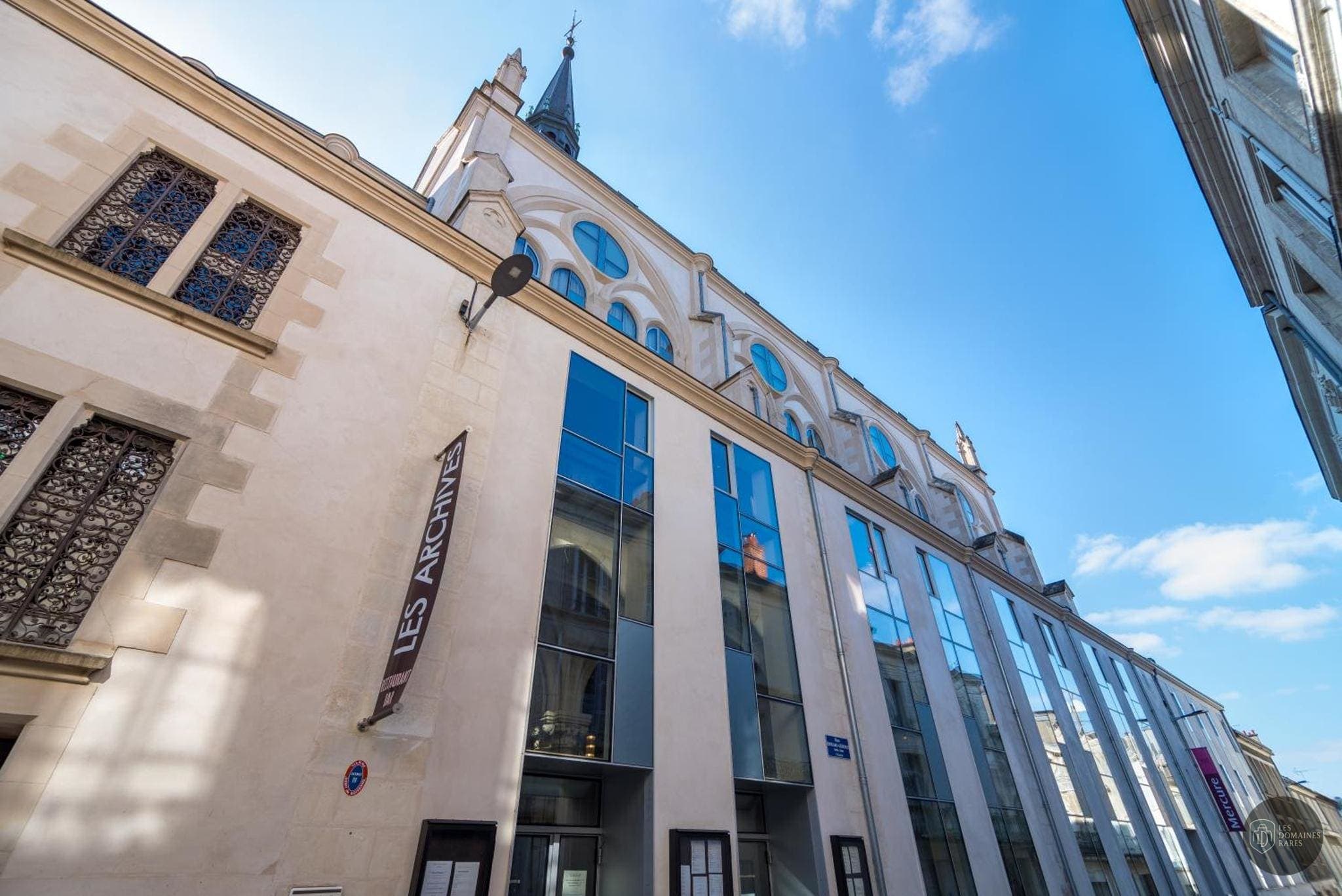 Vue de l'hôtel Mercure Poitiers Centre à Poitiers en Nouvelle-Aquitaine