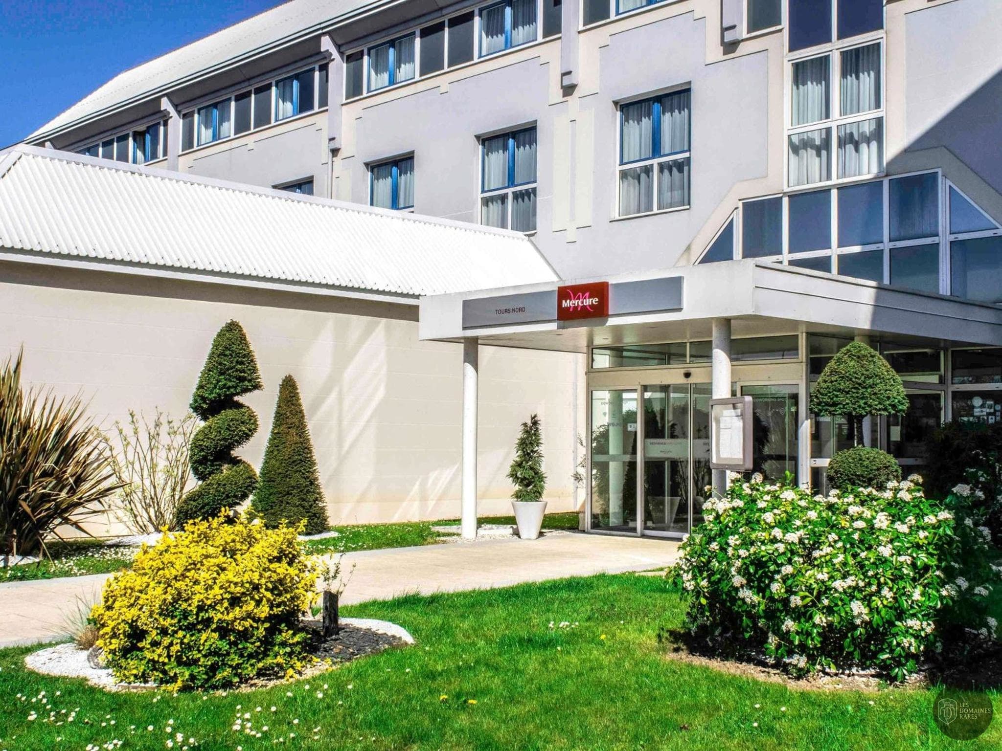 Vue extérieure de l'hôtel Mercure Tours Nord à Tours en Centre-Val de Loire