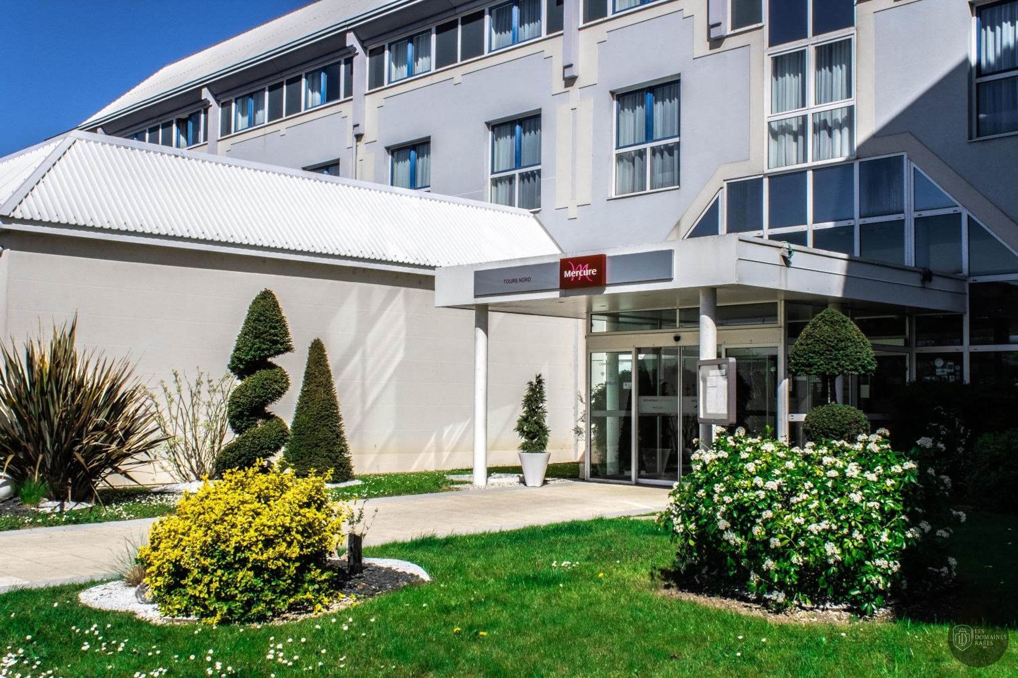 Vue extérieure de l'hôtel Mercure Tours Nord à Tours en Centre-Val de Loire