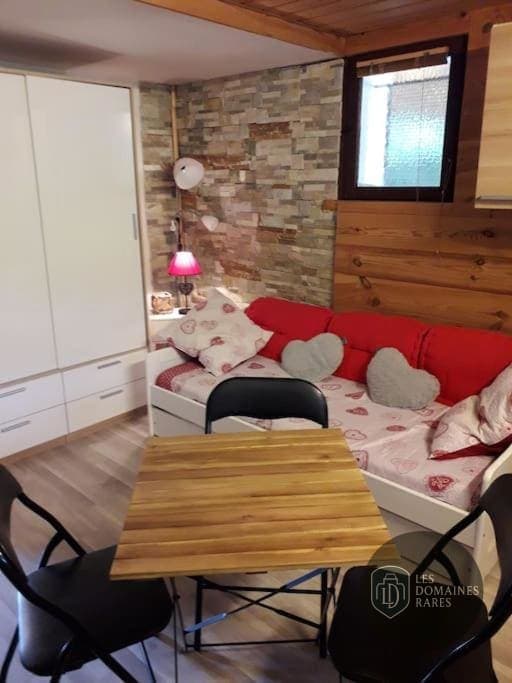 Espace intérieur du lieu Mont Foot 5 à Seynod en Auvergne-Rhône-Alpes