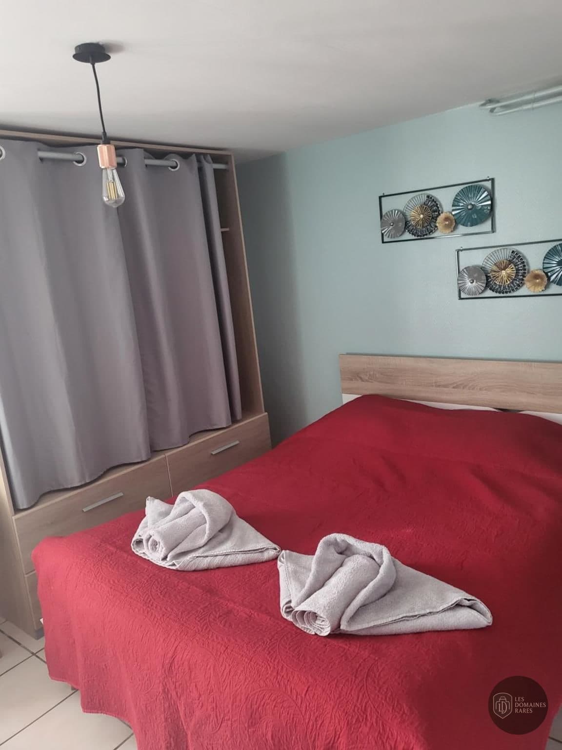 Chambre du moulin Moulin Madame à Givry en Bourgogne-Franche-Comté - séminaire saint-bérain