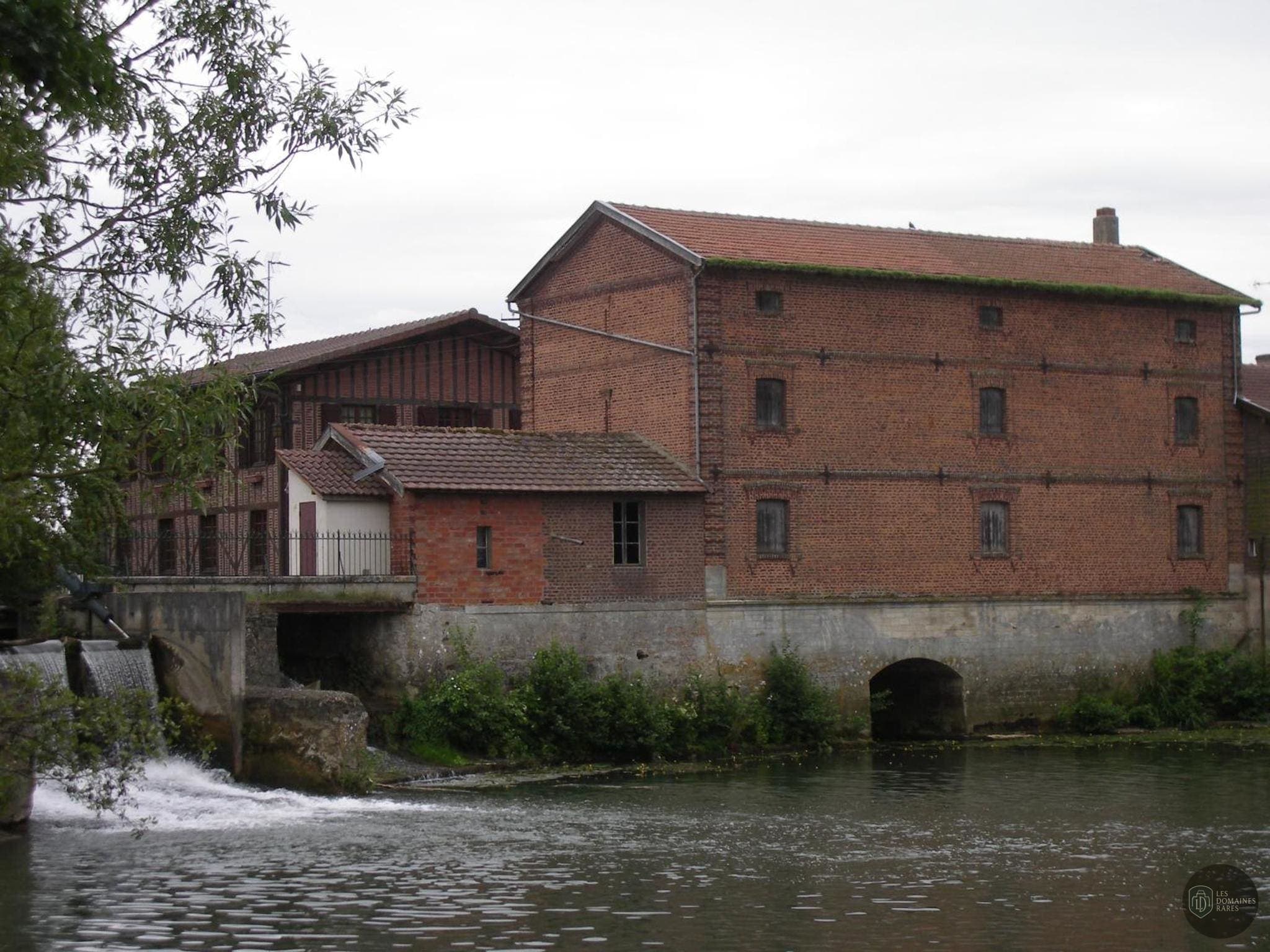 Moulin d'Orgeval — Extérieur