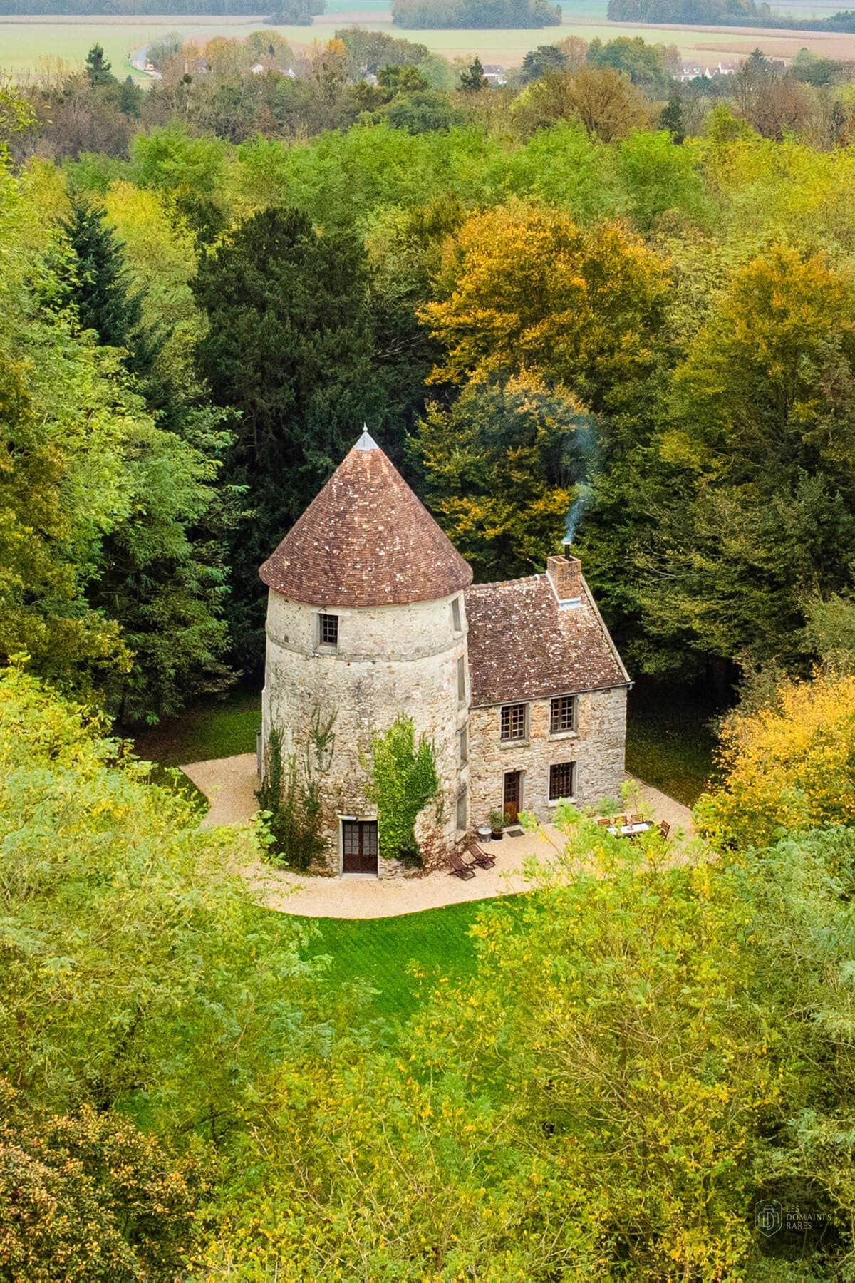 Vue extérieure du moulin Moulin de Malvoisine en Île-de-France
