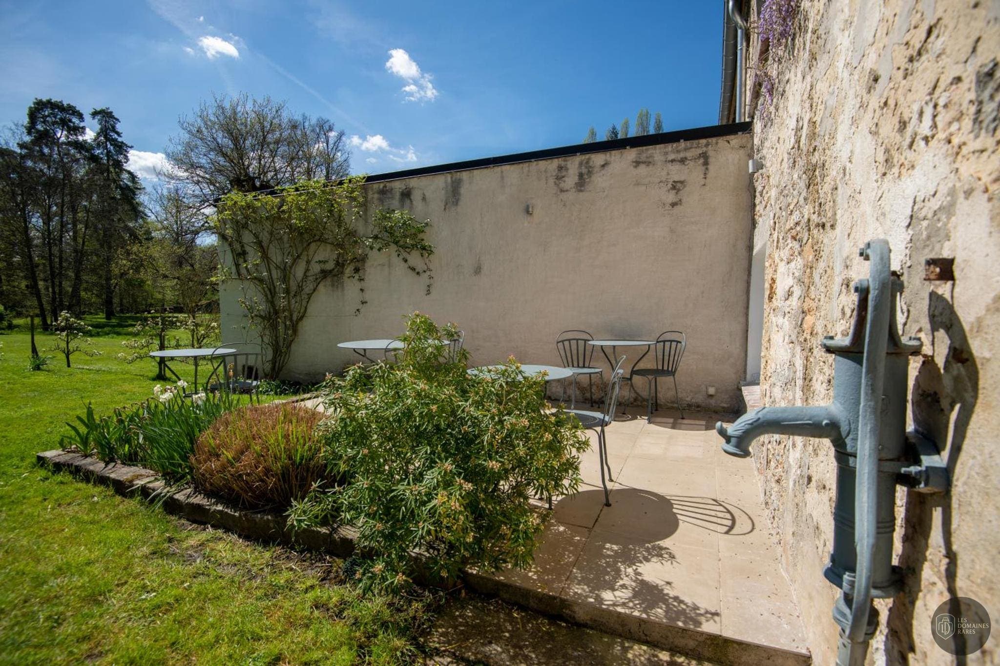 Vue extérieure du moulin Moulin de Vilgris en Île-de-France