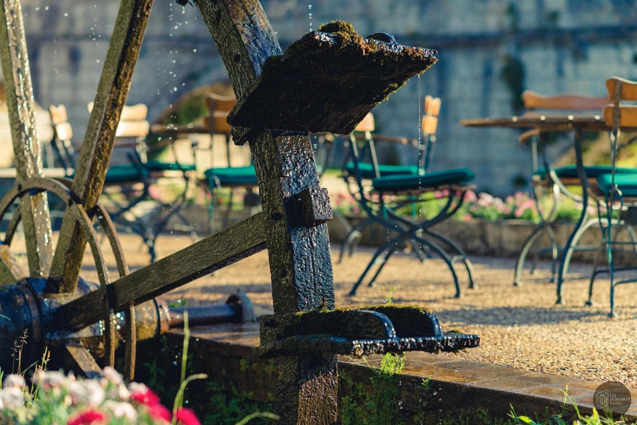 Vue extérieure de l'hôtel Moulin de l'Abbaye à La en Nouvelle-Aquitaine
