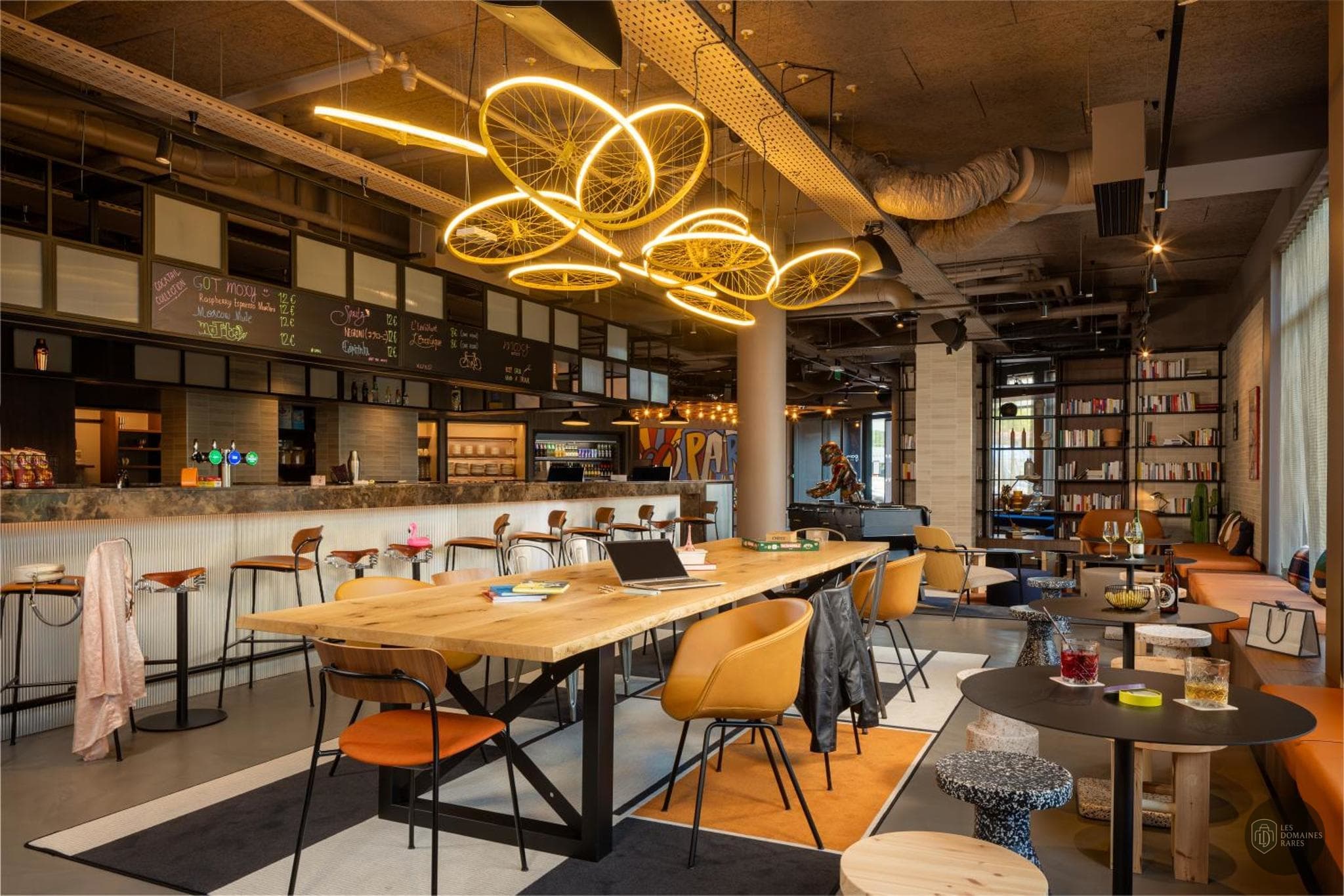 Restaurant du lieu Moxy Paris Clamart à Clamart en Île-de-France - séminaire clamart france coordonnées gps latitude : 48.77889