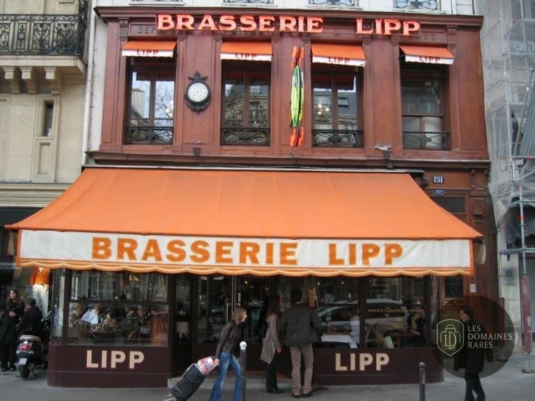 Vue extérieure du lieu Musée Grevin à Paris en Île-de-France