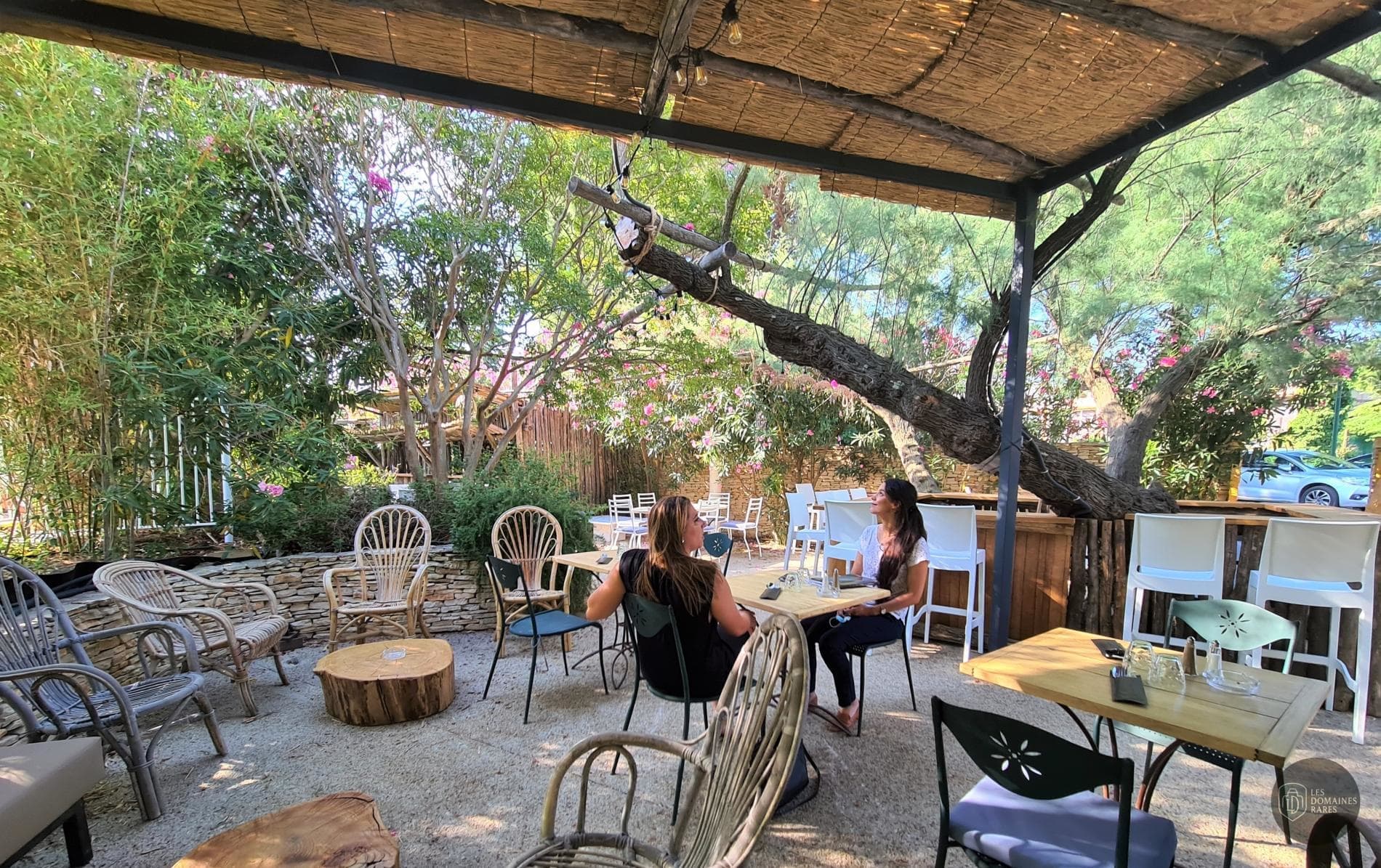 Vue extérieure de l'hôtel Nîmotel à Nîmes en Occitanie